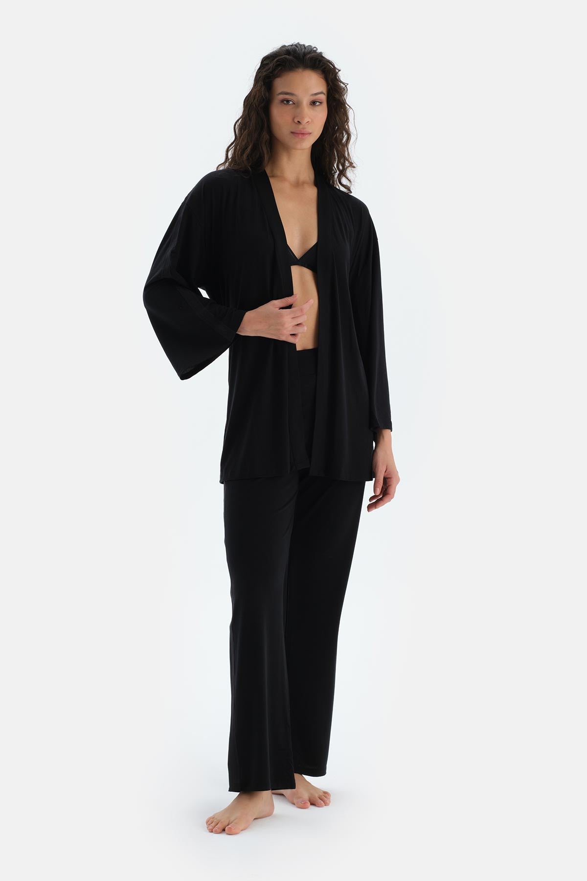 Siyah Basıc Yanı Şerit Dantel Detaylı Pantolon