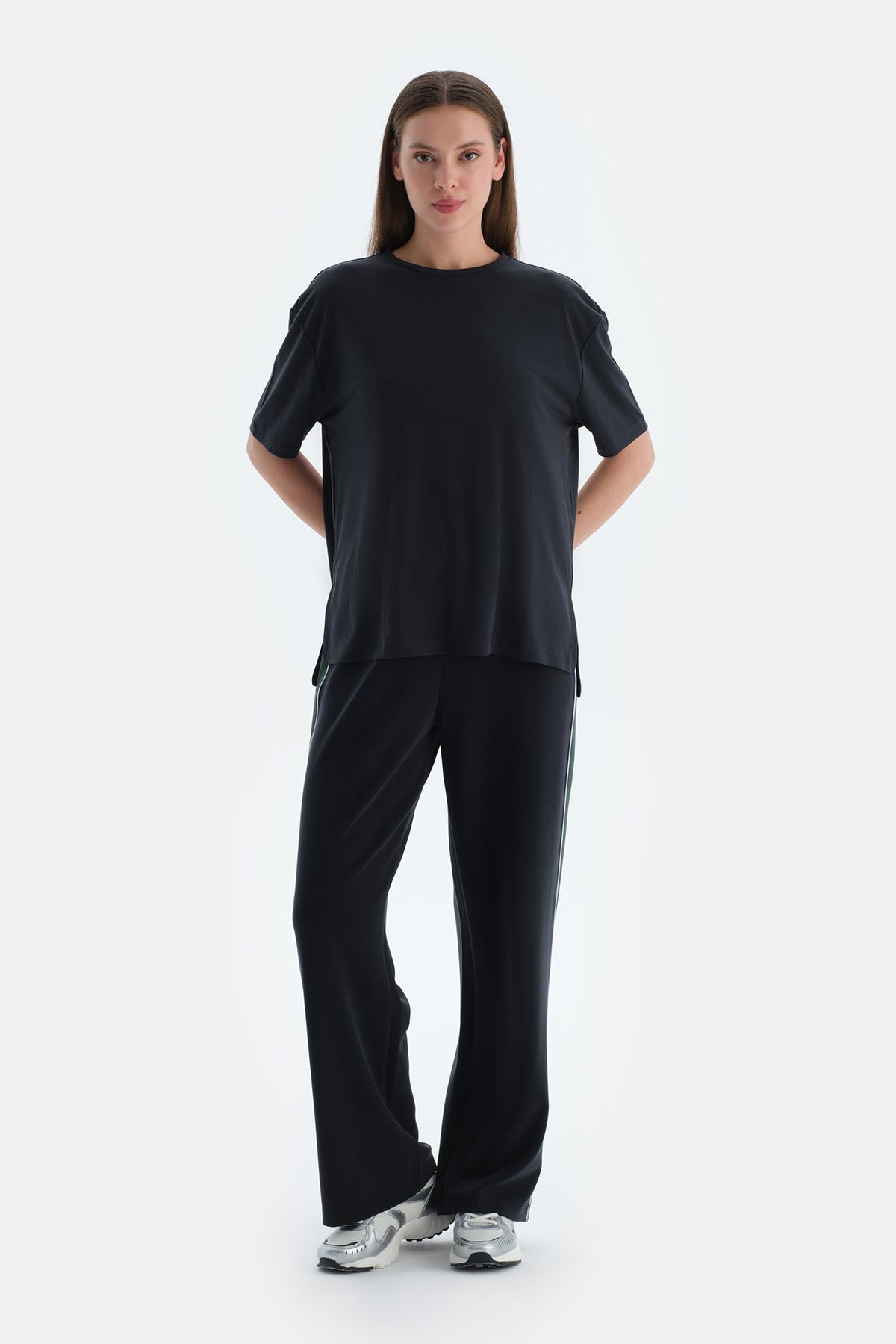 Siyah Kadın Modal Karışımlı Yan Şerit Detaylı Pantolon