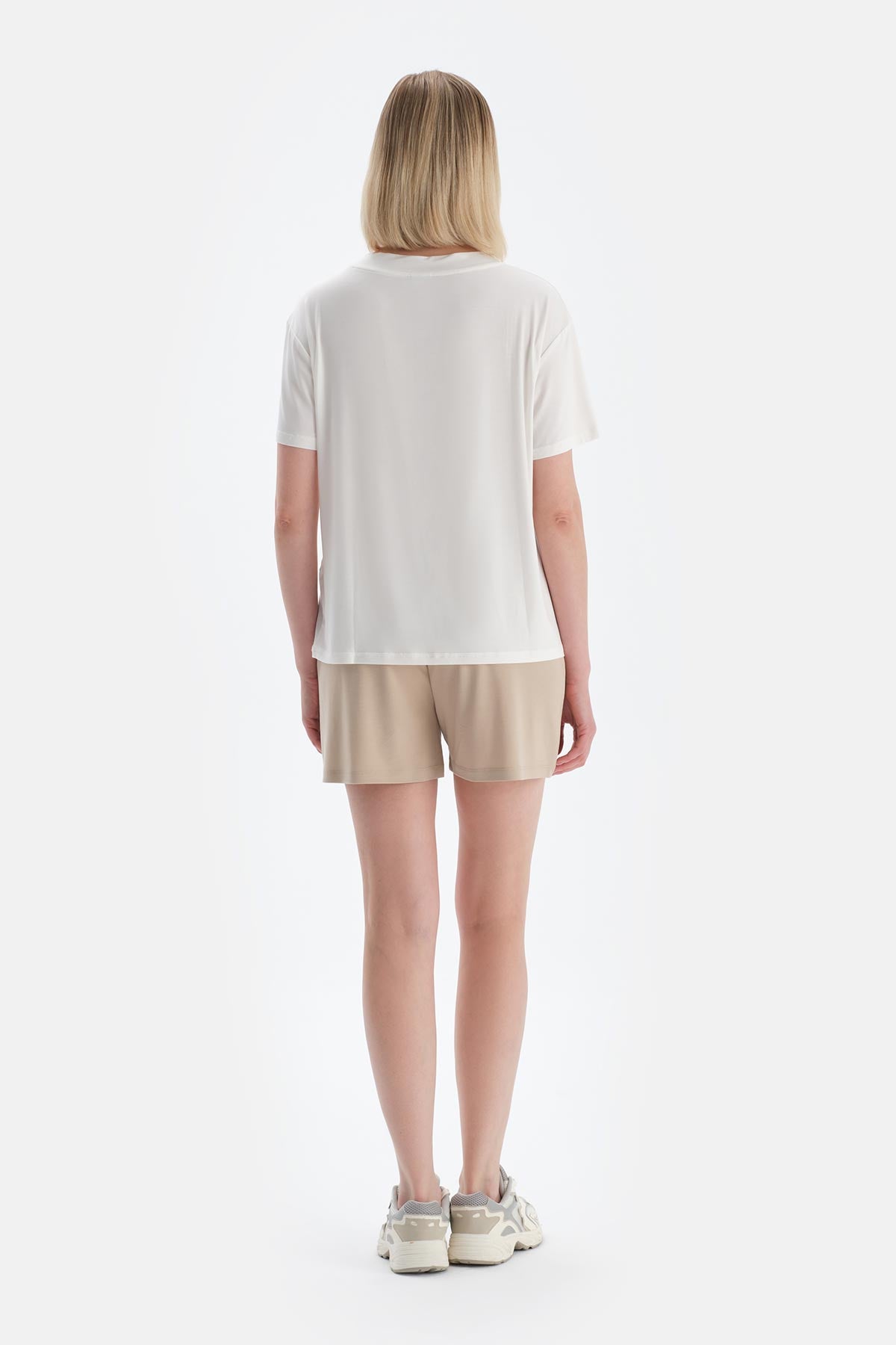 Taş Beli Kordonlu Şort