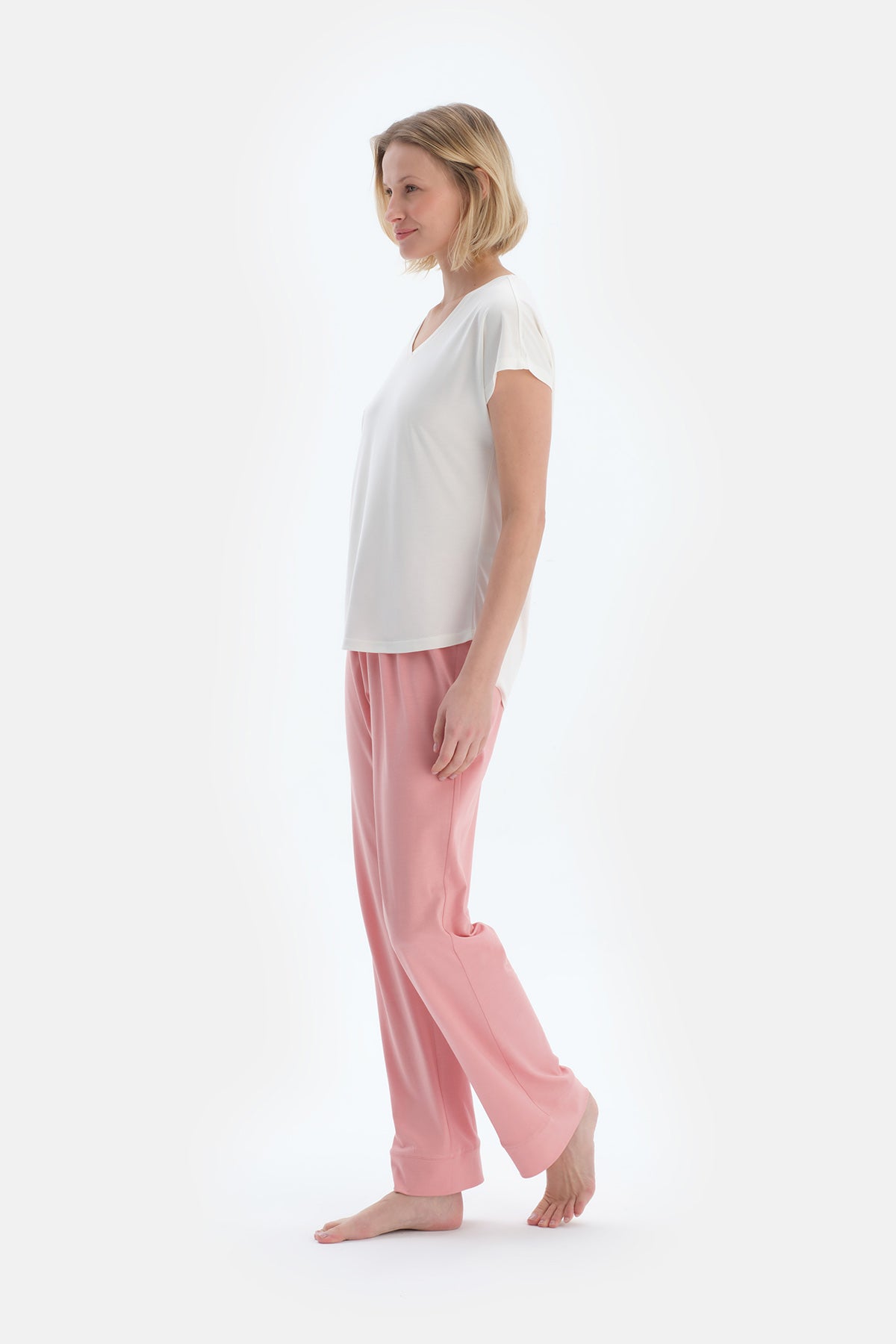 Gül Kurusu Metraj Desenli Ve Düz Ikili Pantolon