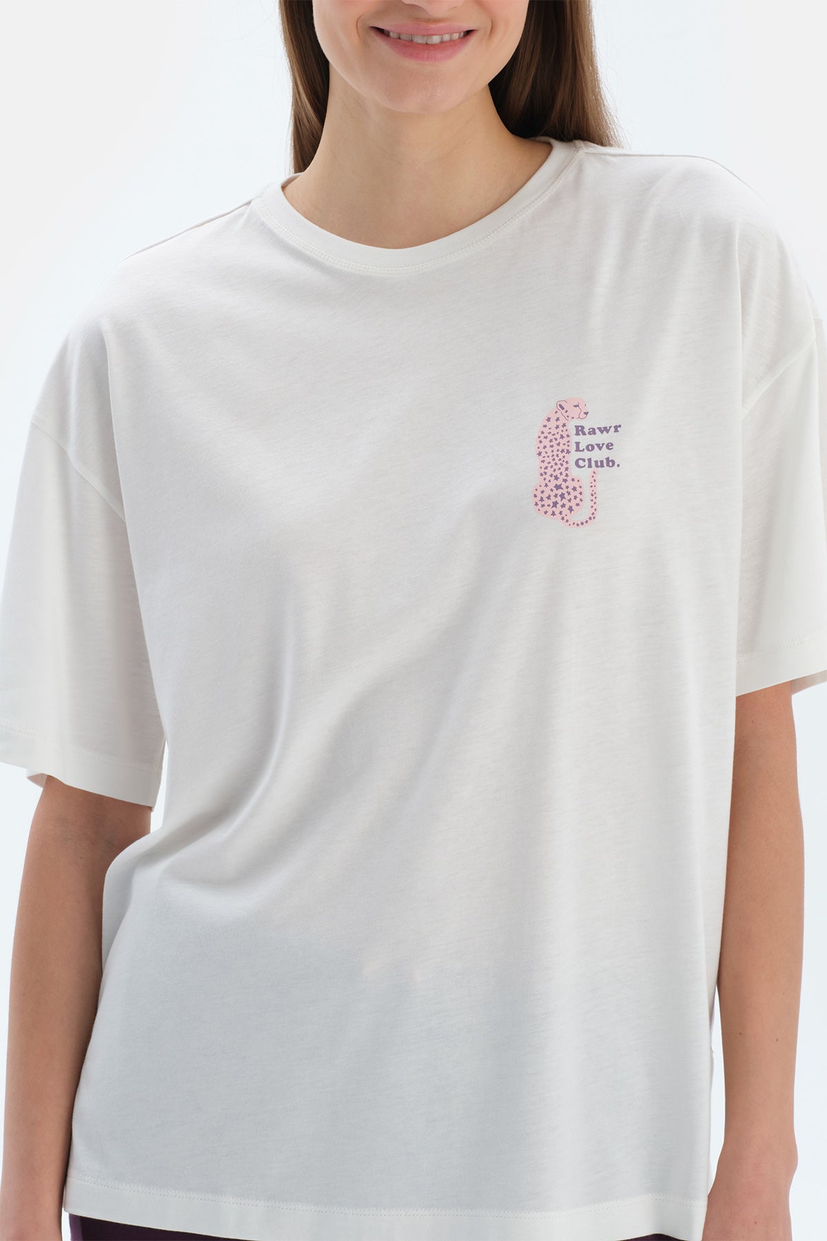 Ekru Baskı Detaylı Kısa Kollu Tişört Pantolon Pijama Takımı