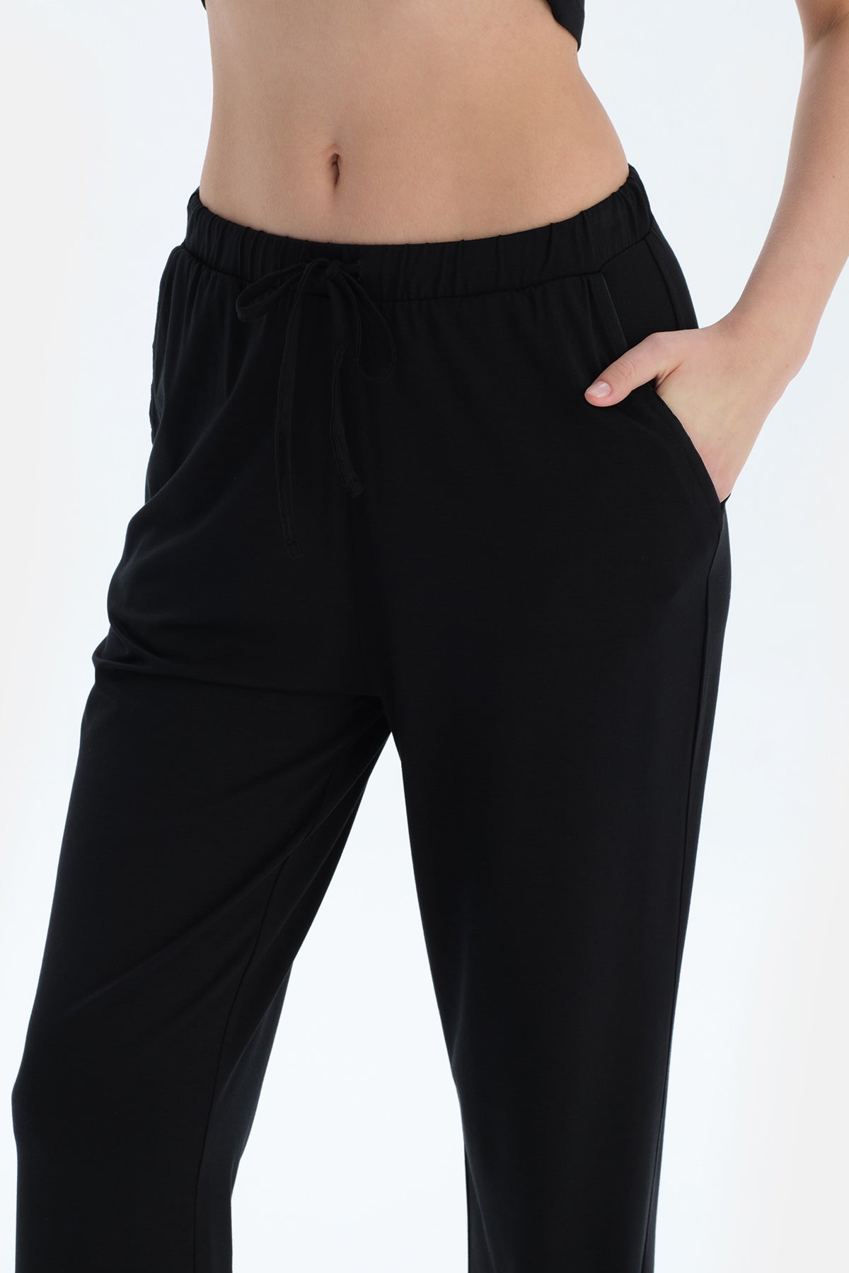 Siyah Dantel Detaylı Viskon Gömlek Pantolon Pijama Takımı