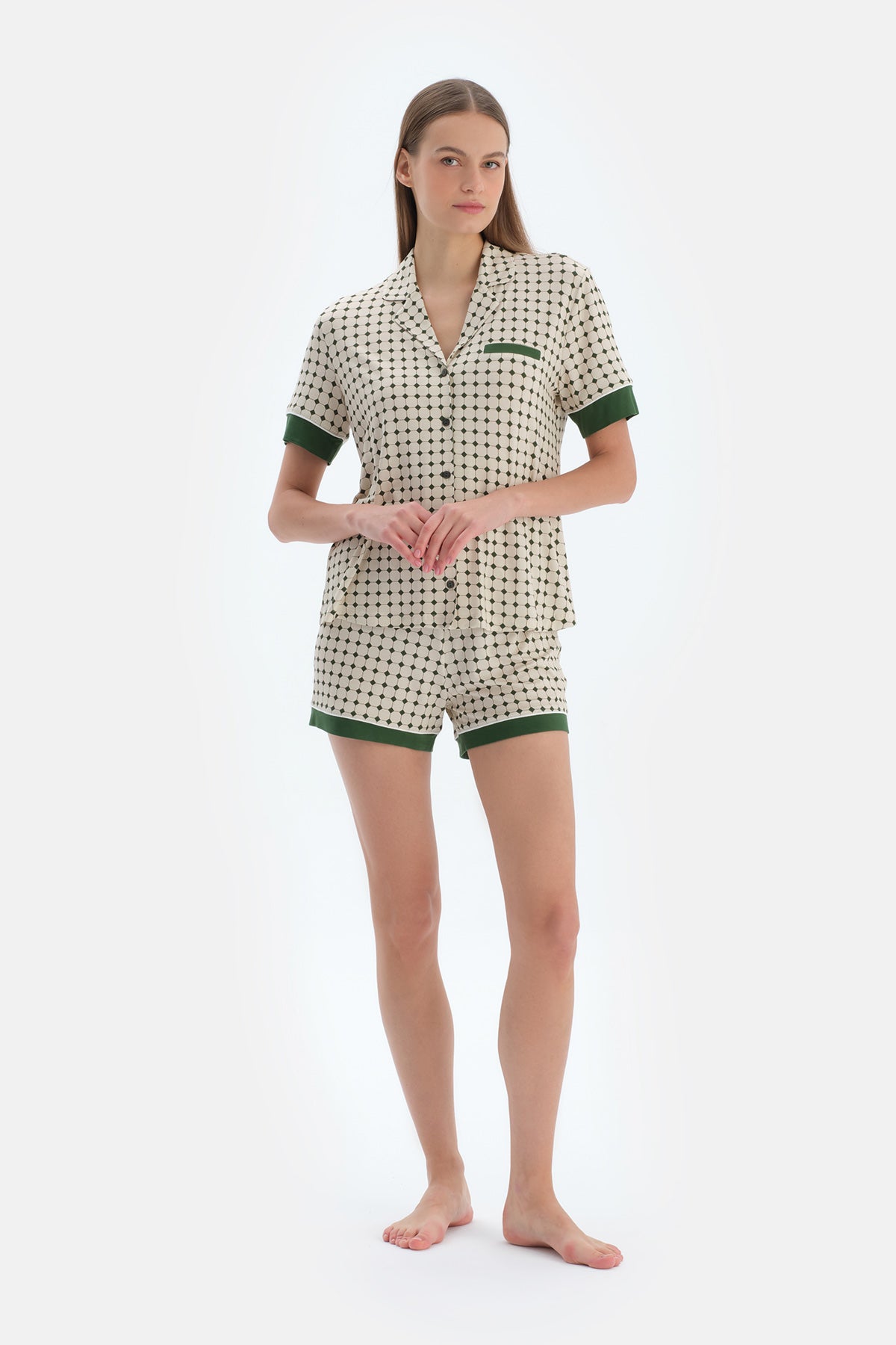 Ekru Geometrik Desenli Gömlek Şort Pijama Takımı