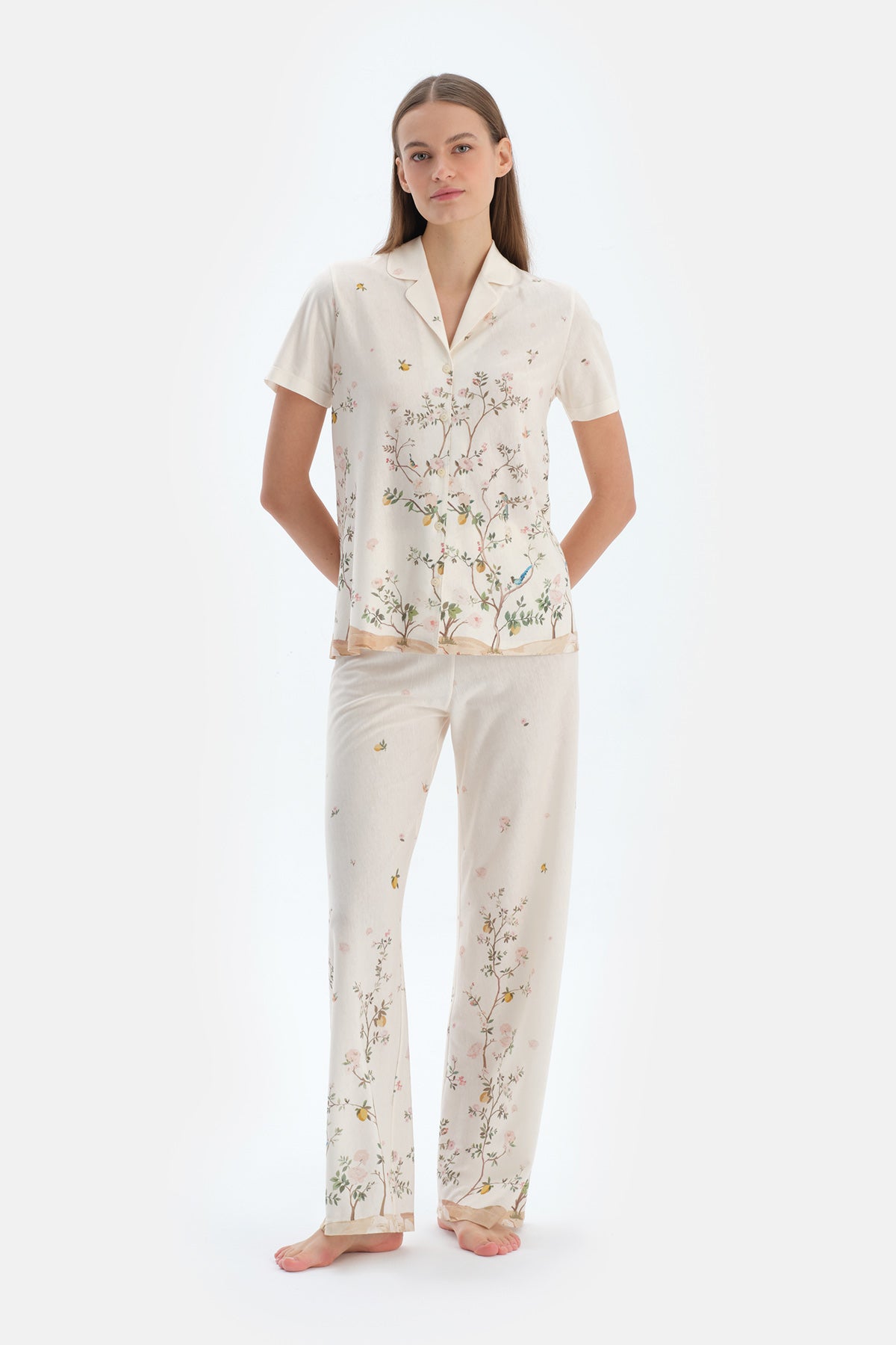 Ekru Çiçek Desenli Gömlek Pantolon Pijama Takımı