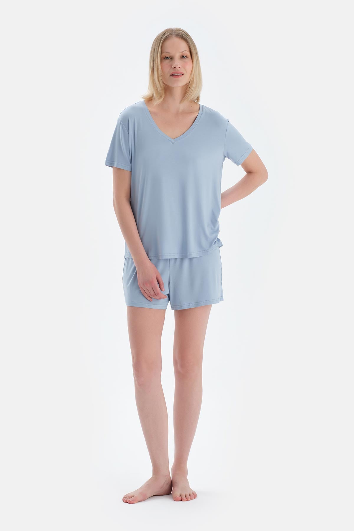Buz Mavisi Cool Touc V Yaka Tişört Şort Pijama Takımı