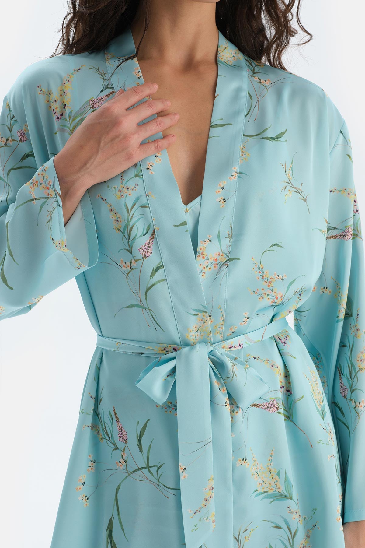 Mavi Baskılı Uzun Kollu Saten Sabahlık