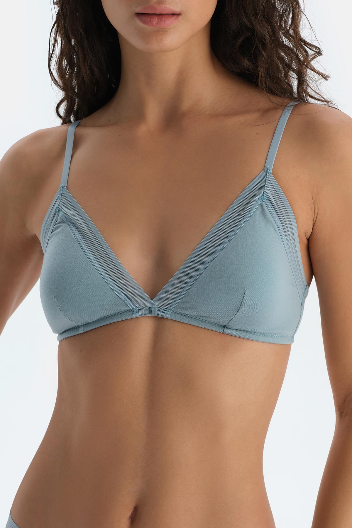 Ada Çayı Basic Üçgen Formlu Soft Sütyen