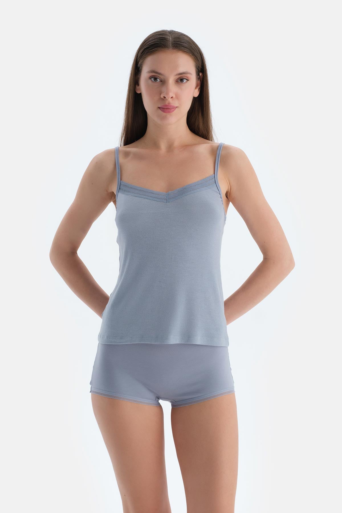 Buz Mavisi Dantel Detaylı Atlet