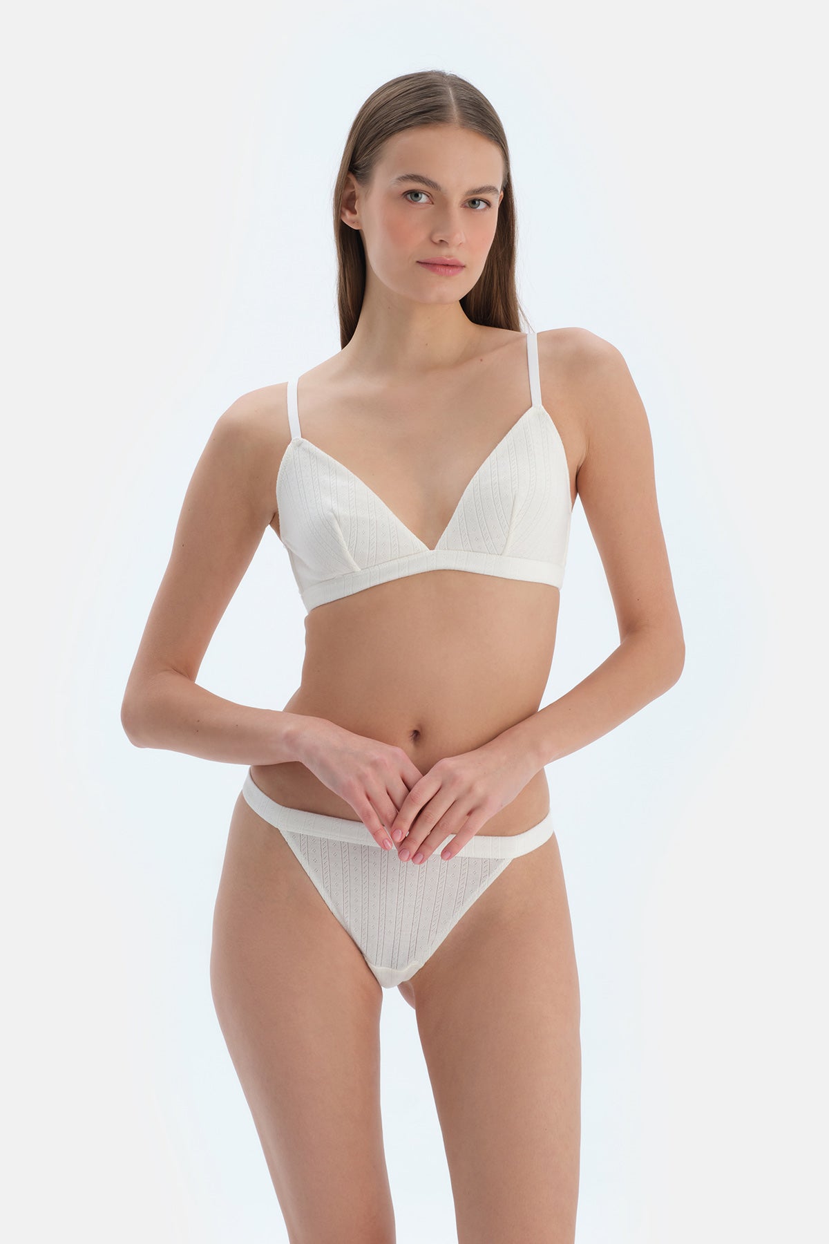 Ekru Poıntel Thong Külot