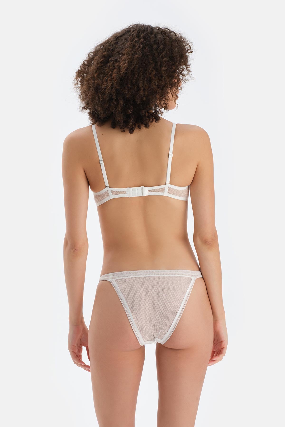 Ekru Dantelli Brazilian Külot