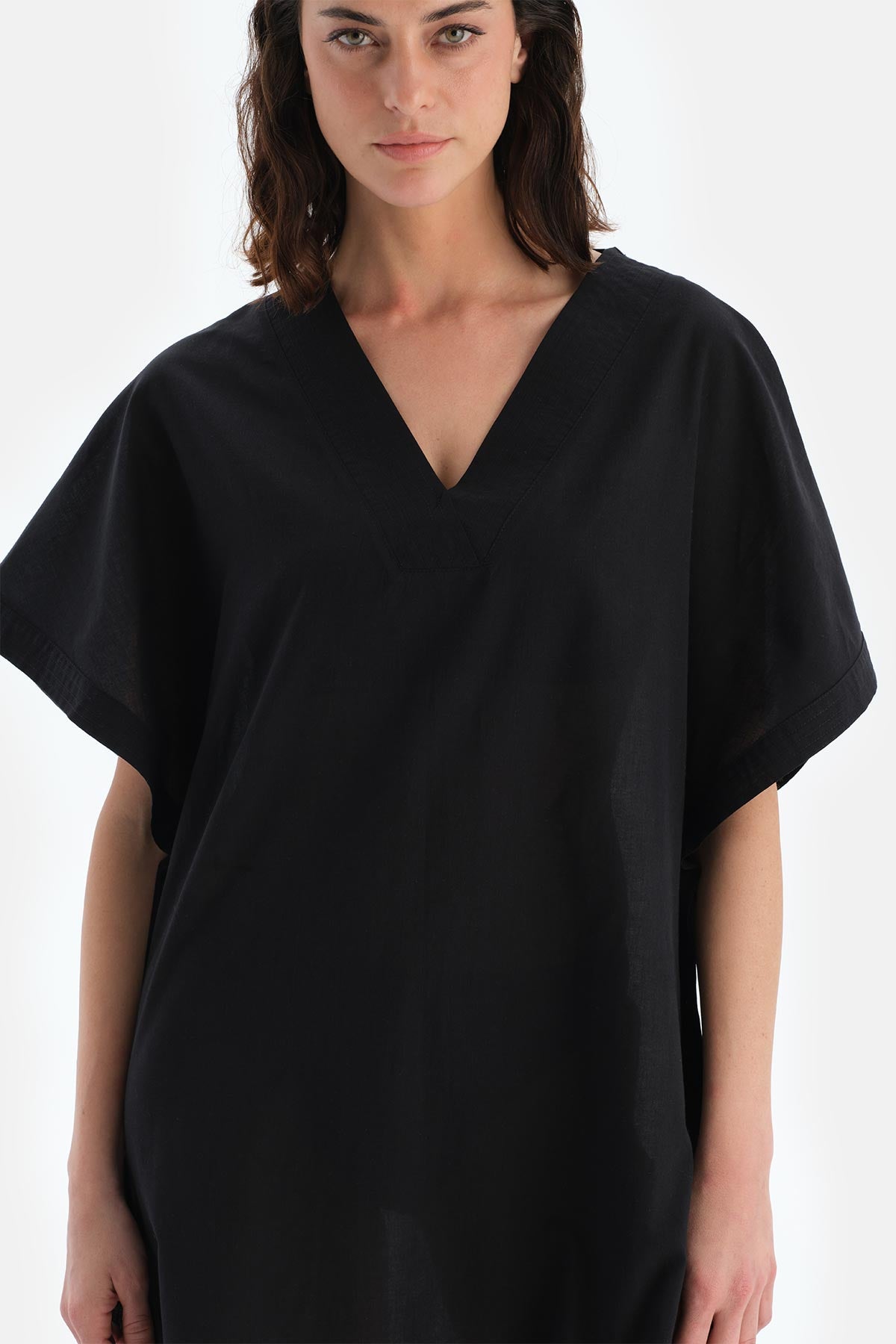 Siyah Kısa Kol Elbise