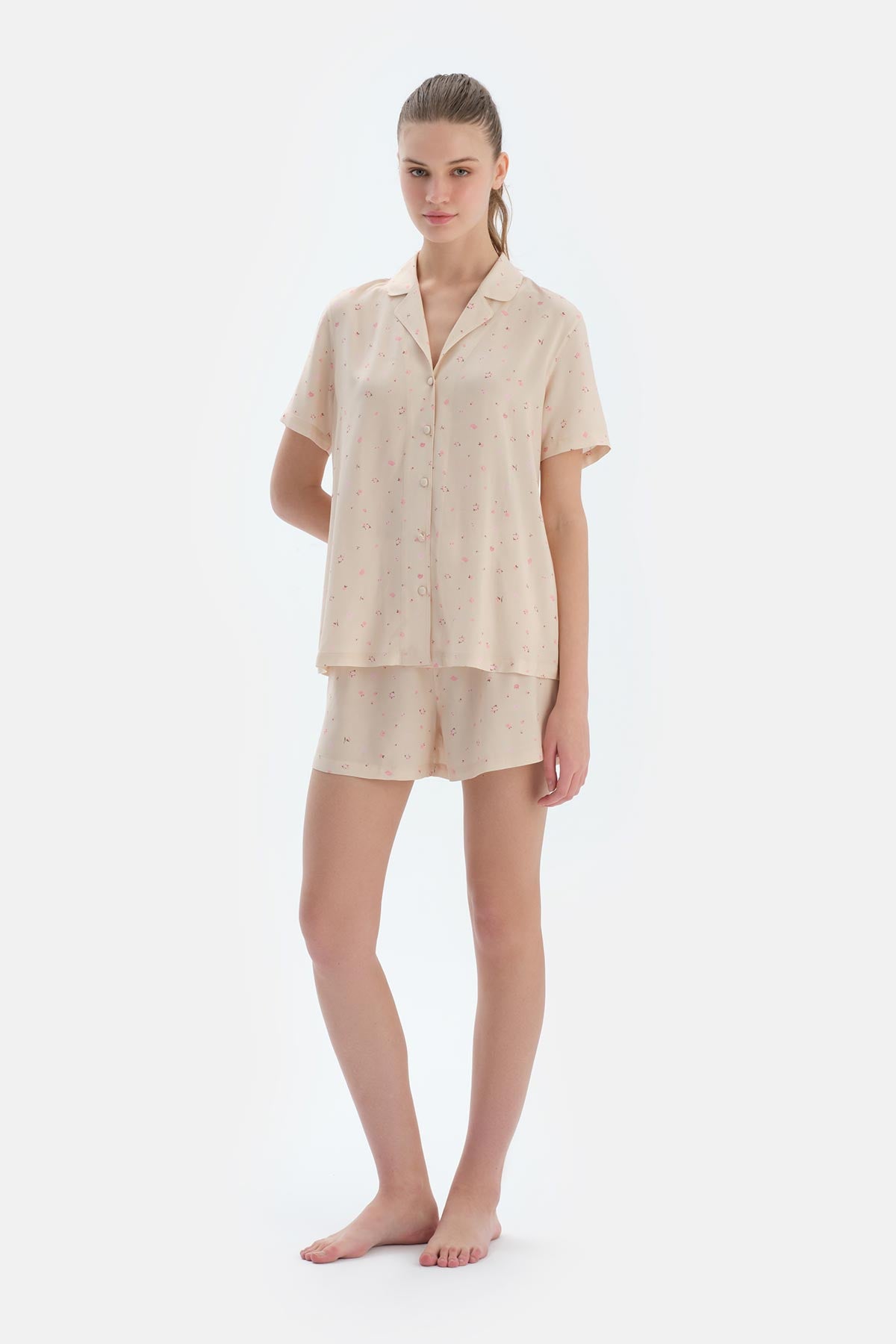 Ekru Çıtır Çiçek Desenli Dokuma Şort