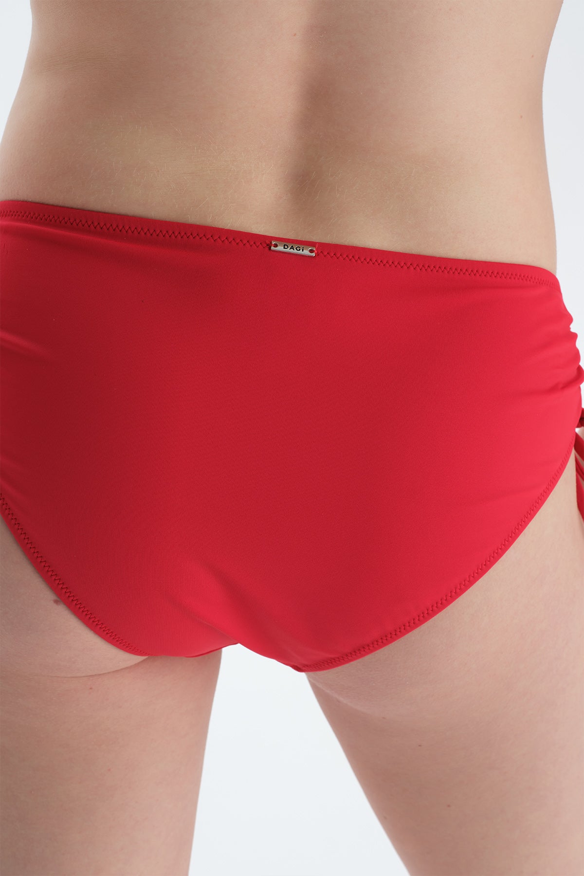 Kırmızı Yanı Büzgülü Bikini Alt