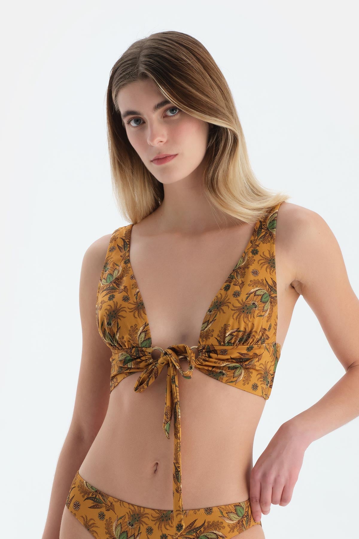 Multicolor Üçgen Geniş Bikini Üst