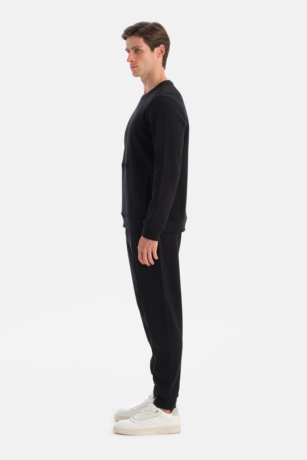 Siyah Bis Yaka Cepli Sweatshirt