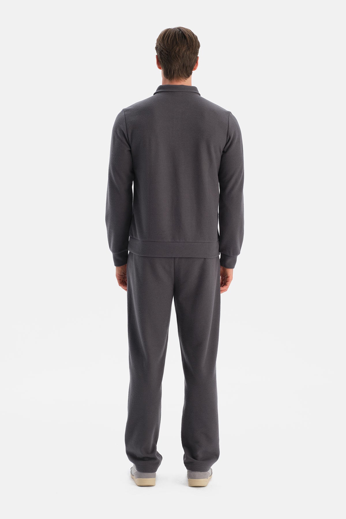 Antrasıt Patlı Yakalı Sweatshirt