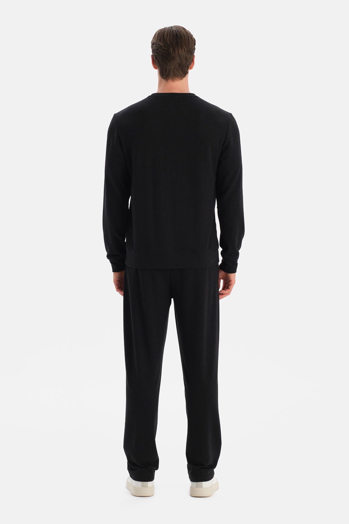 BASIC SOFT TOUCH SWEATSHIRT