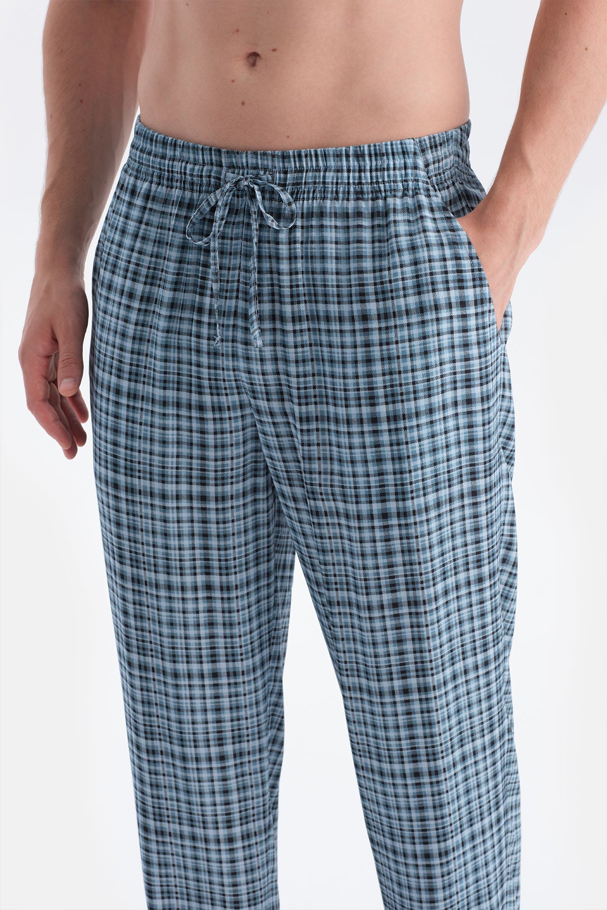 Mavi Patlı Altı Ekoseli Tişört Pantolon Takım