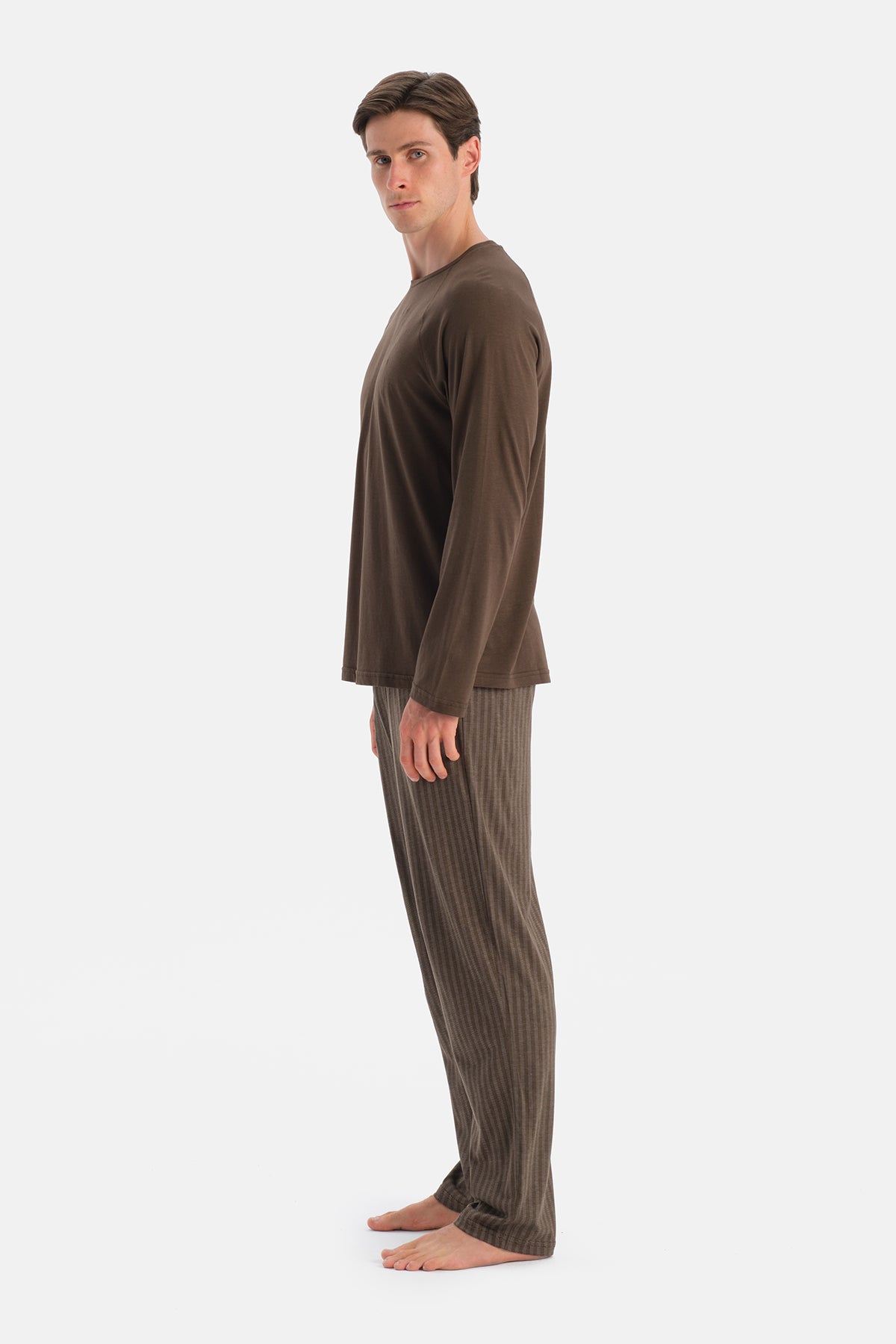 Kahverengi Reglan Kollu Tişört Pantolon Takım