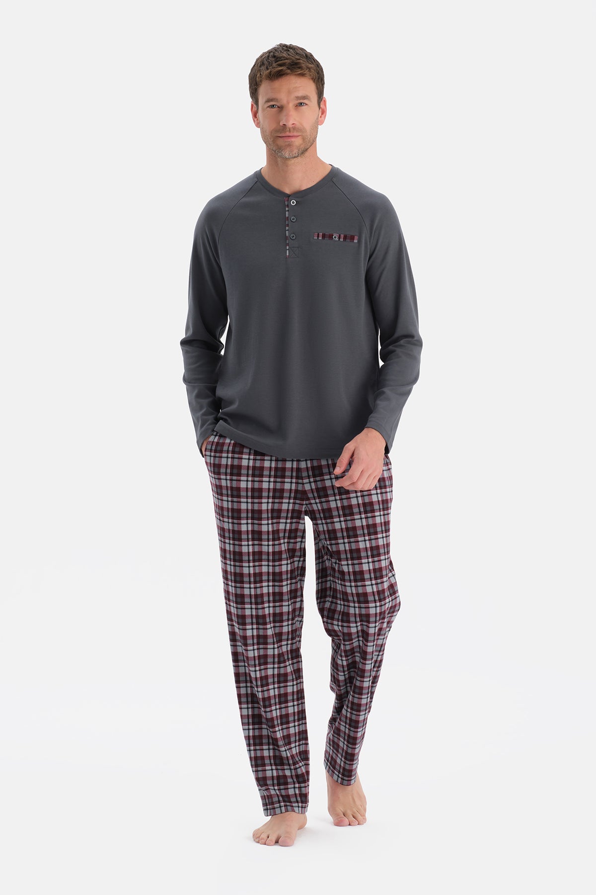 Koyu Gri Uzun Kollu Pat Ve Cep Detaylı Tişört Pantolon Takım