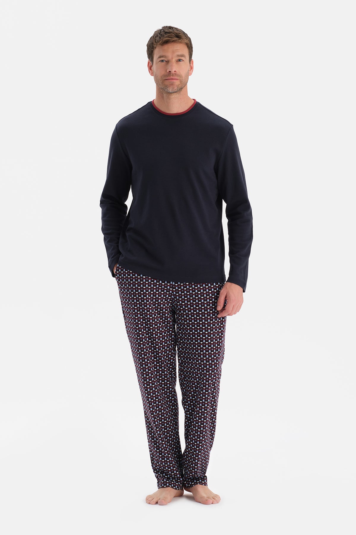 Lacivert Yaka Detaylı Tişört Pantolon Takım