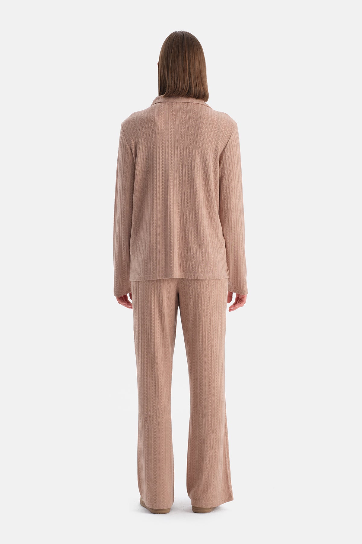 Bej Örgü Detaylı Gömlek