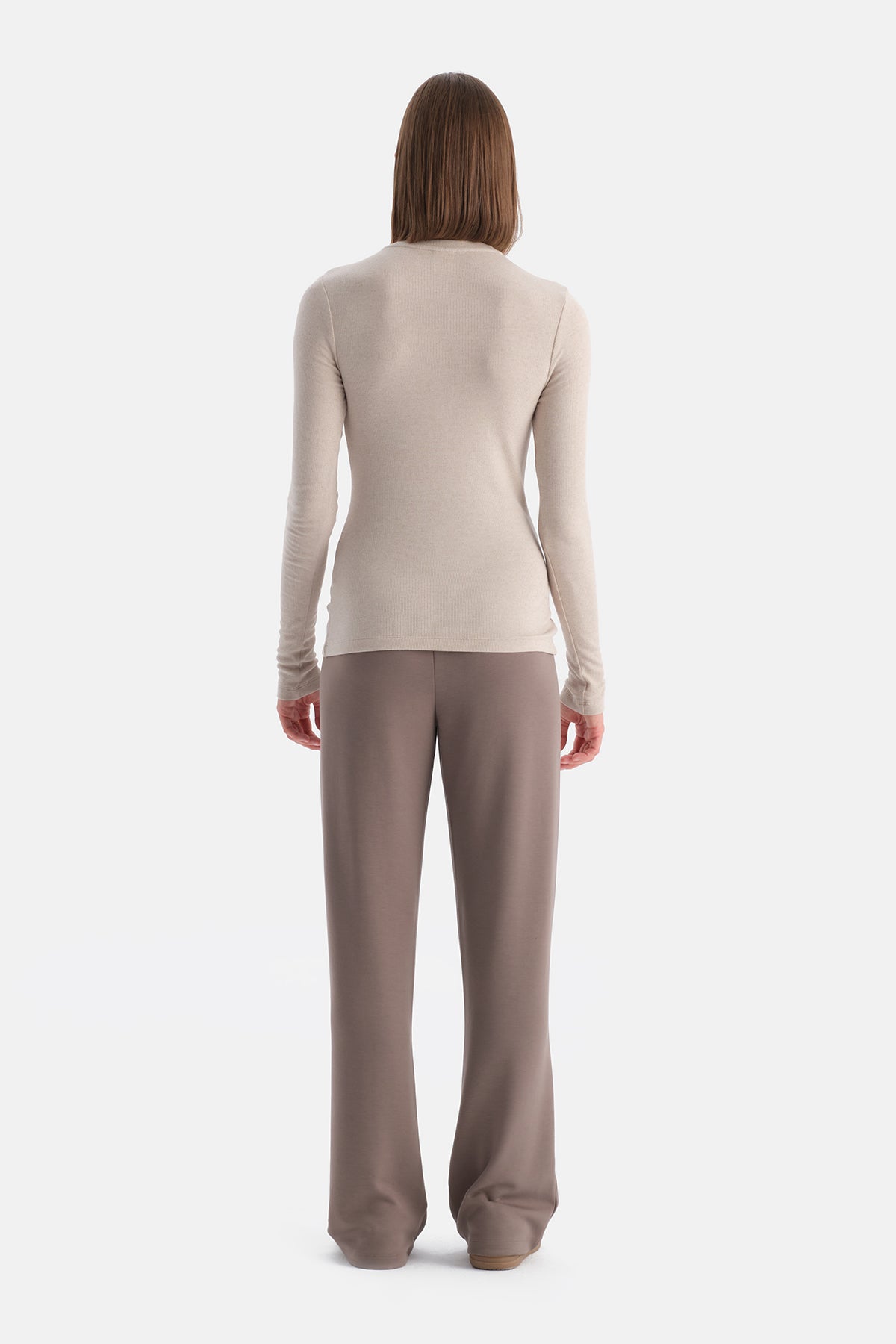 YARIM DÜĞMELİ KAŞMİR MODAL UZUN KOLLU TİŞÖRT