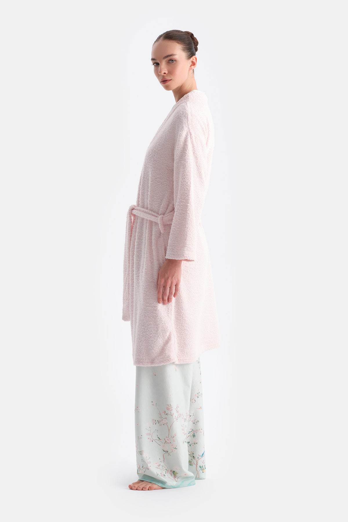 Açık Pembe Uzun Kollu Şönil Örme Sabahlık