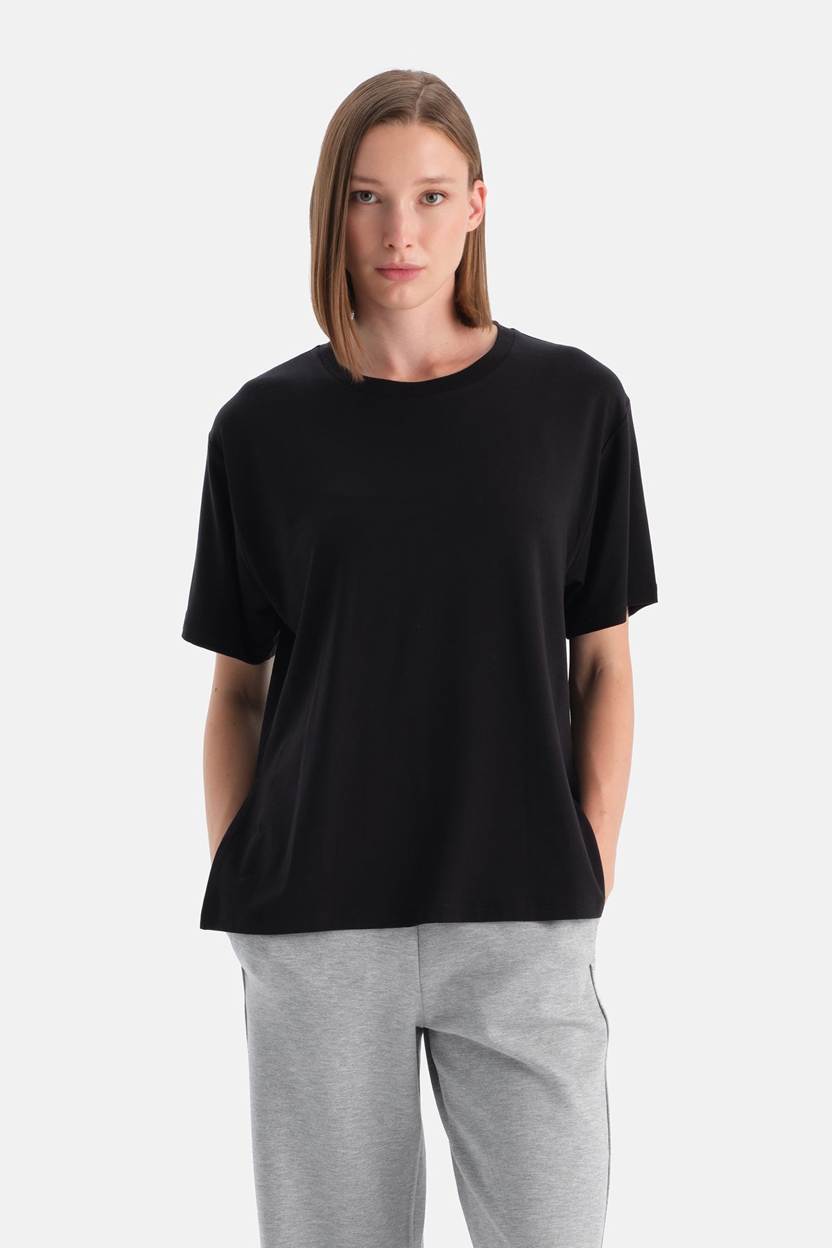 Siyah Kadın Bisiklet Yaka Tişört