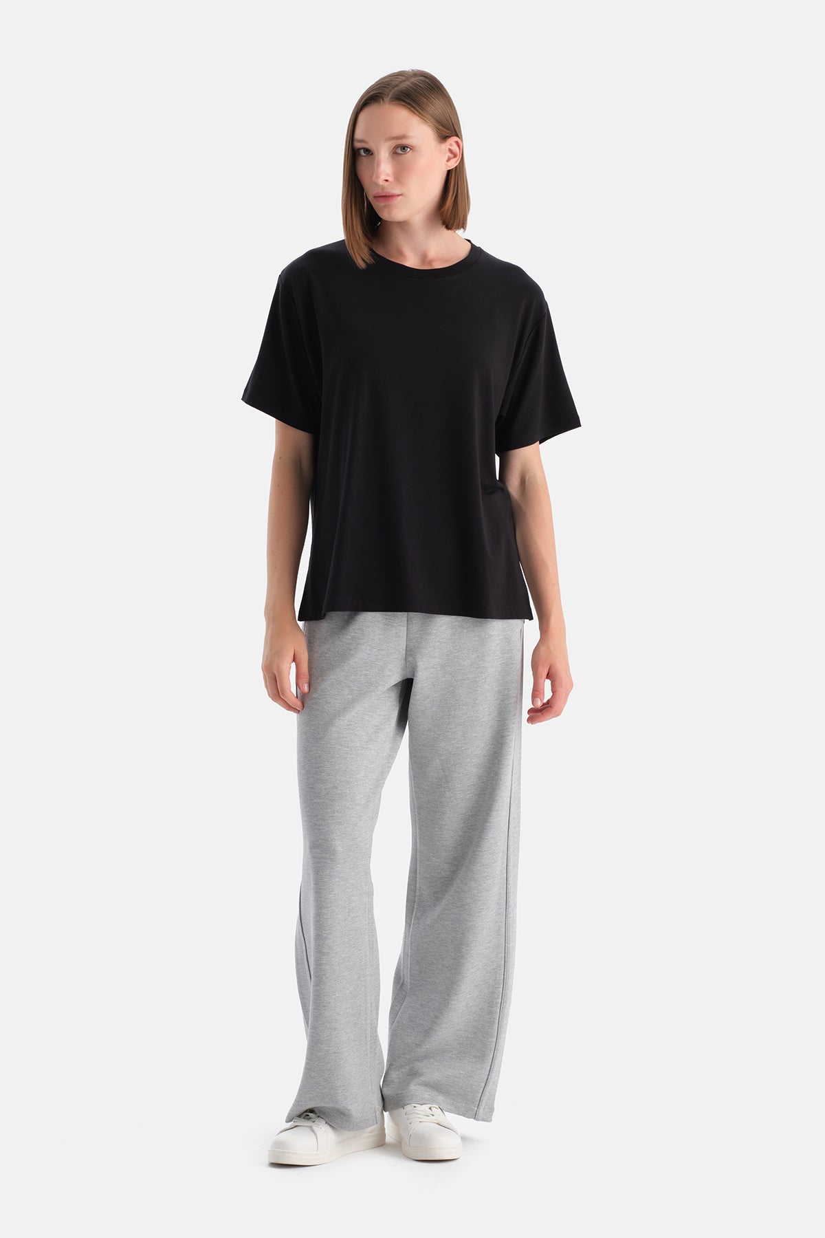 Siyah Kadın Bisiklet Yaka Tişört