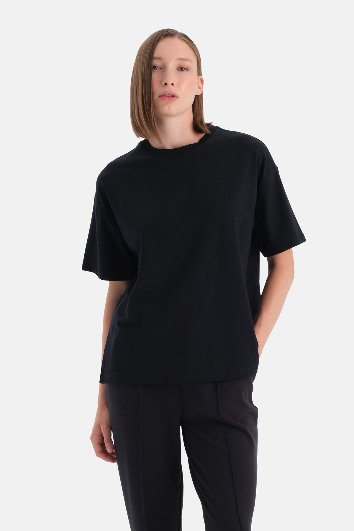 Siyah Kadın Bisiklet Yaka Tişört