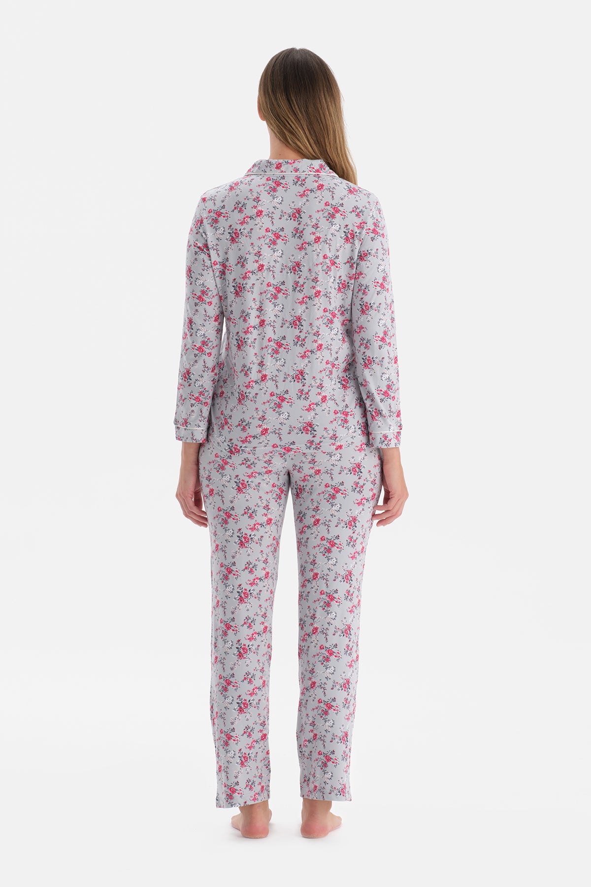 Açık Gri Çiçekli Termal Pijama Takımı