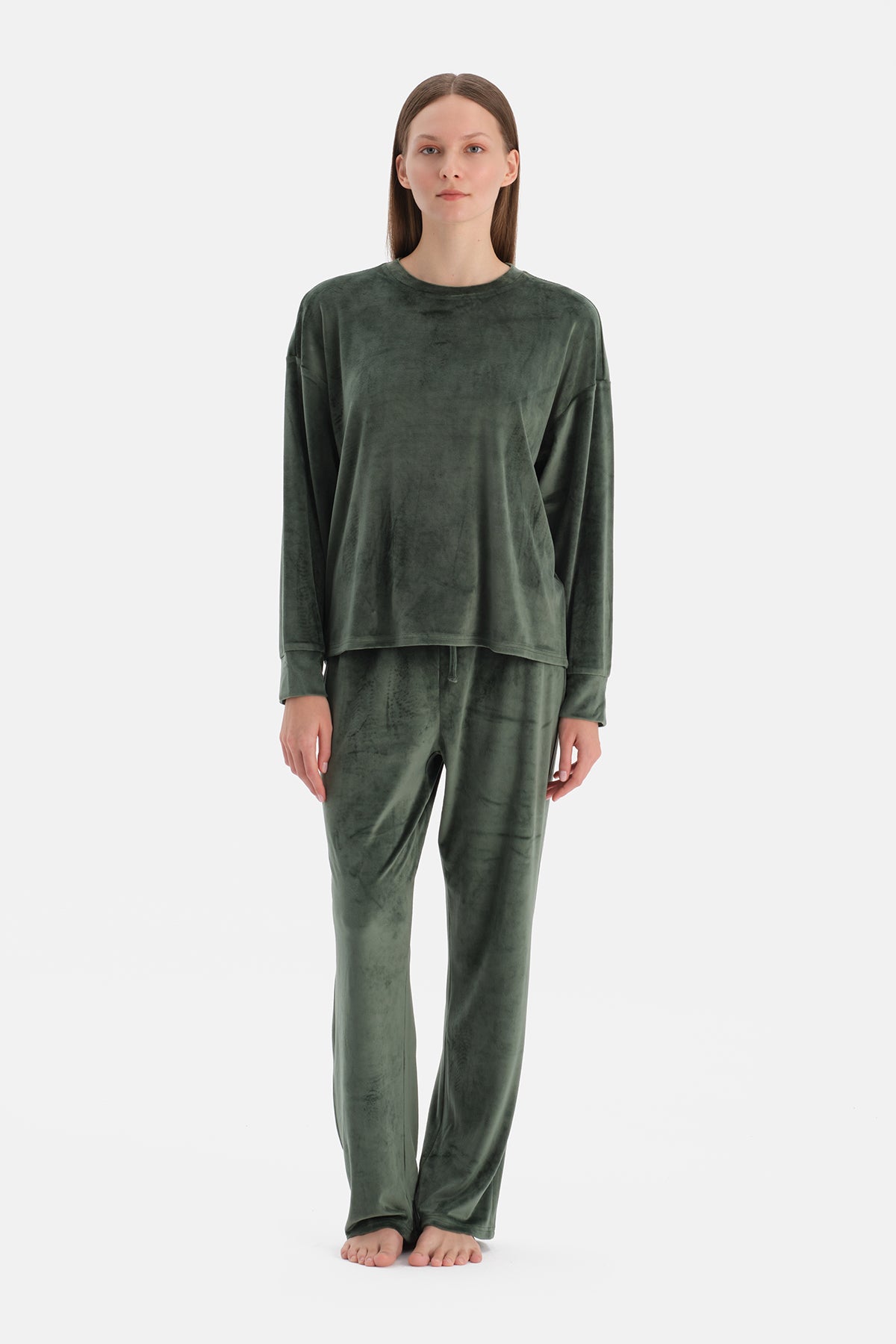 Koyu Yeşil Uzun Kollu Kadife Tişört Pantolon Pijama Takımı