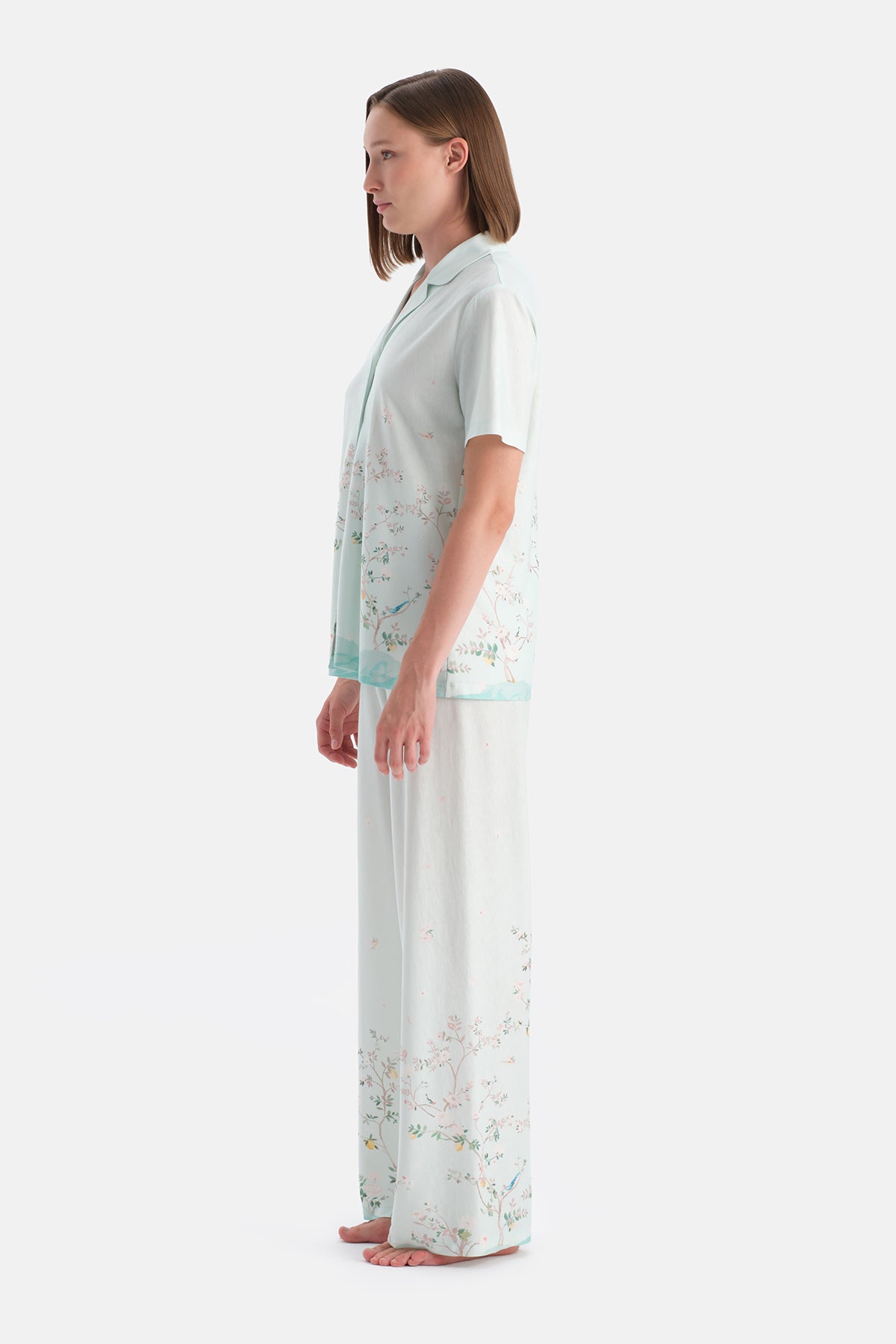 Açık Mavi Çiçek Desenli Gömlek Pantolon Takım