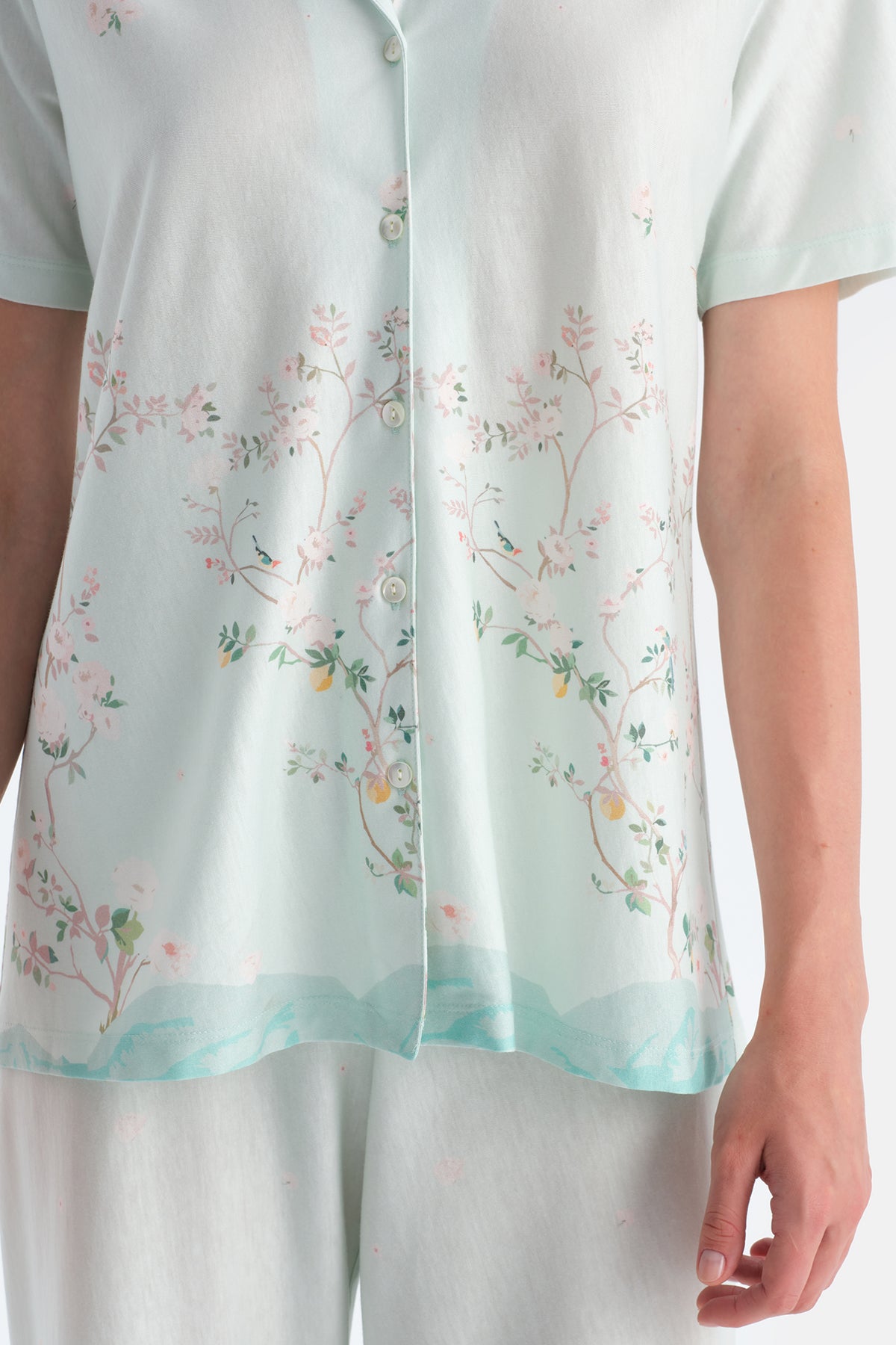 Açık Mavi Çiçek Desenli Gömlek Pantolon Takım