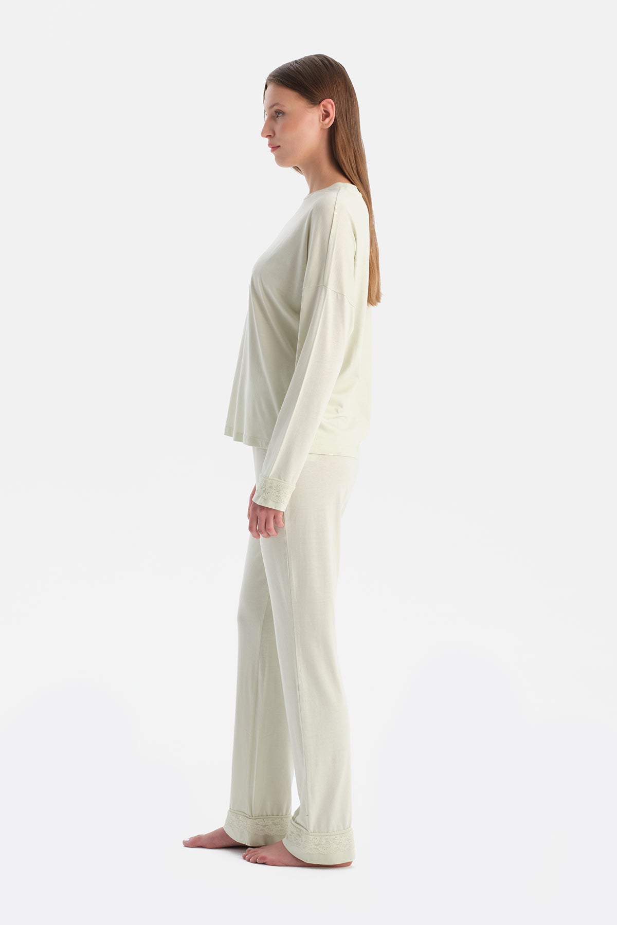 Açık Yeşil Kayık Yaka Penye Modal Tişört Pantolon Takım