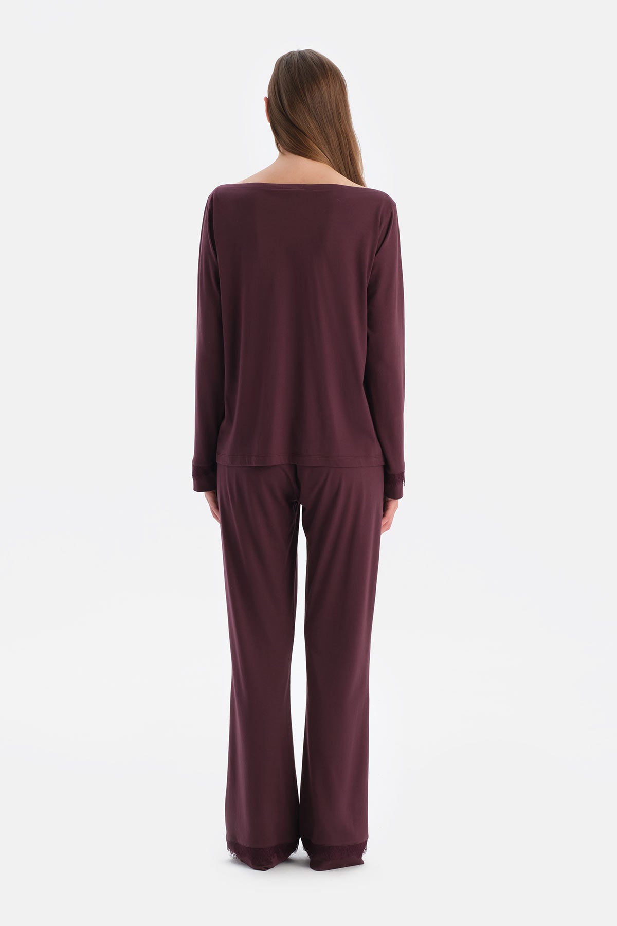 Mürdüm Dantel Detaylı Kayık Yaka Tişört Pantolon Takım