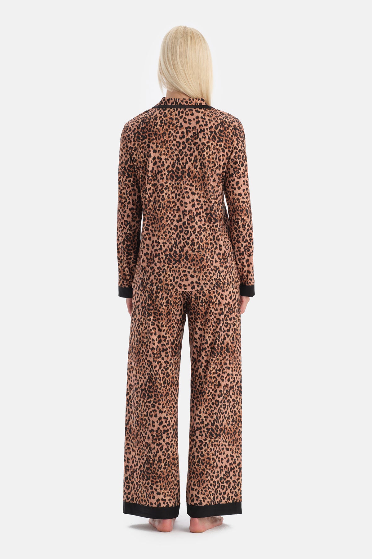 Koyu Kahve Leopar Desenli Gömlek Pantolon Takım