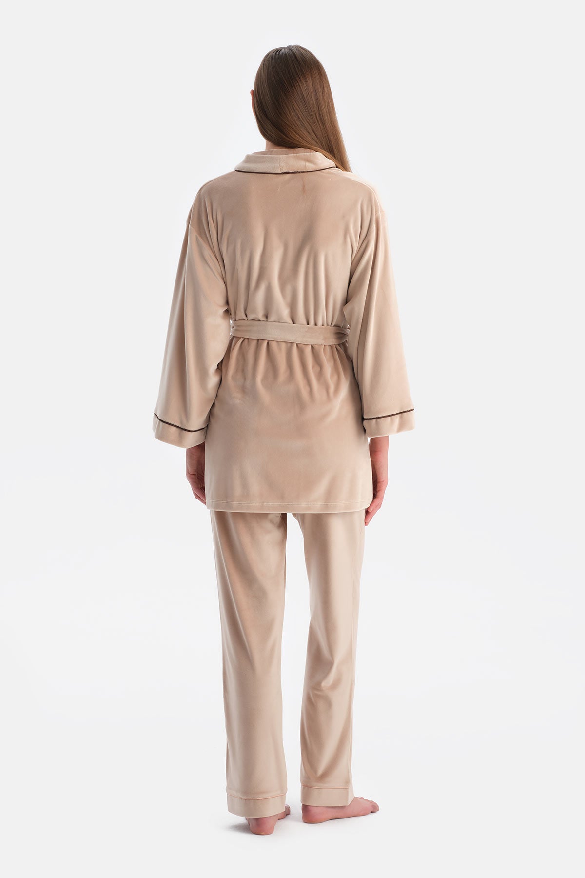 Sütlü Kahve Kadife Uzun Kollu Sabahlık