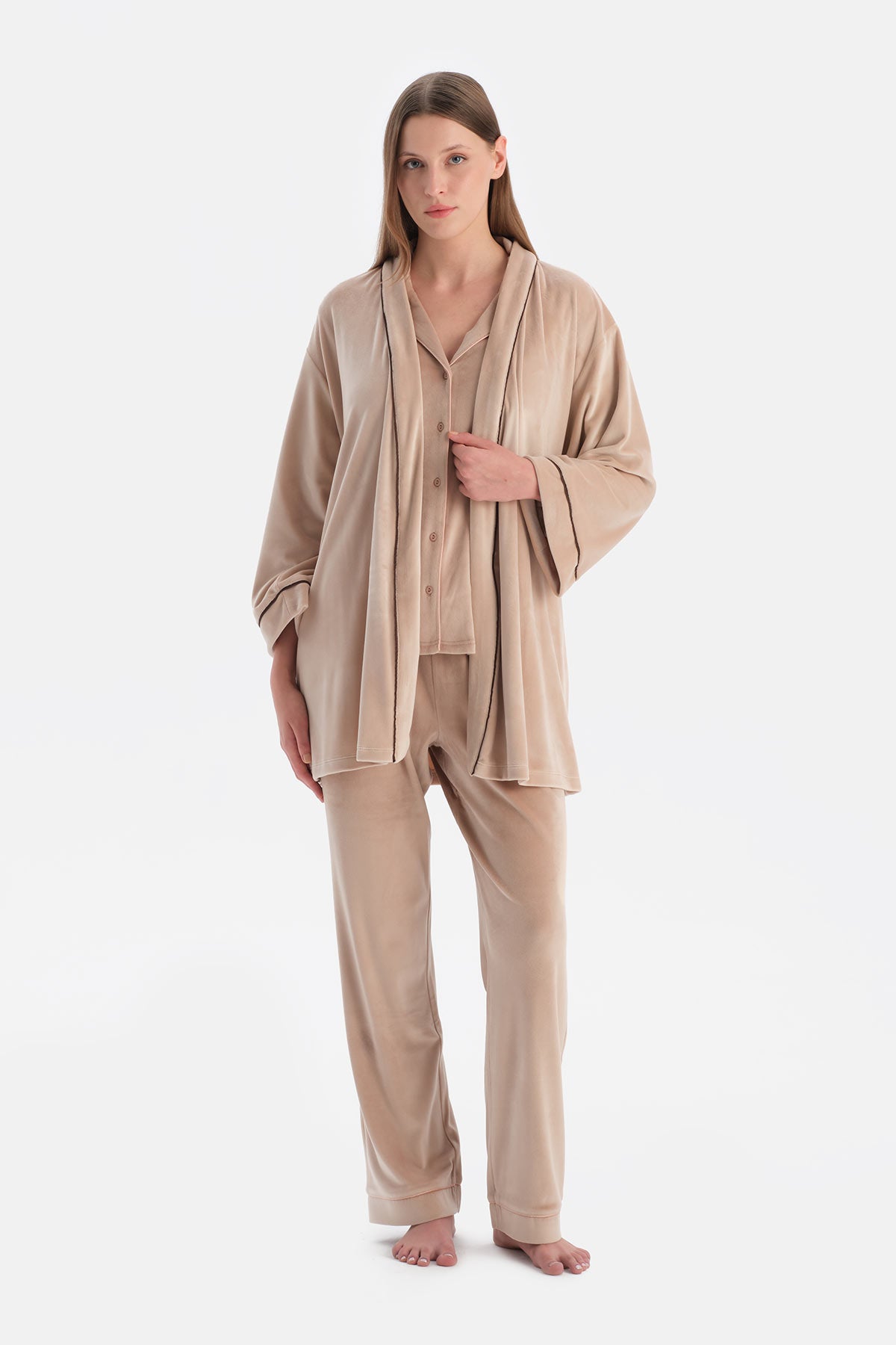 Sütlü Kahve Kadife Uzun Kollu Sabahlık