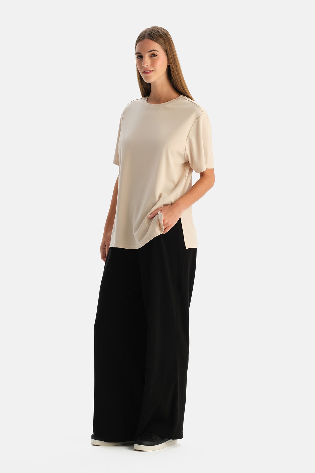 Siyah Rib Rayon Karışımlı Bol Paça Pantolon