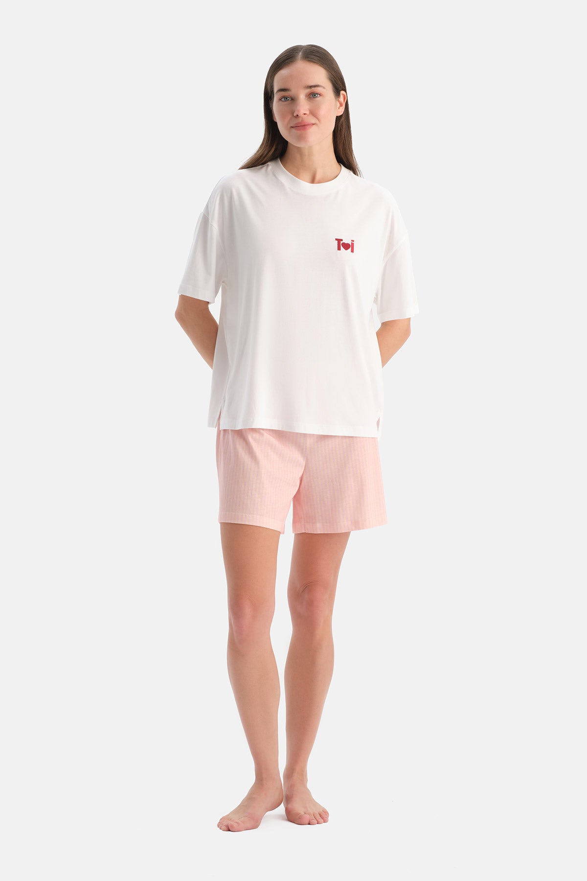 Beyaz Baskı Detaylı Tişört Şort Pijama Takımı