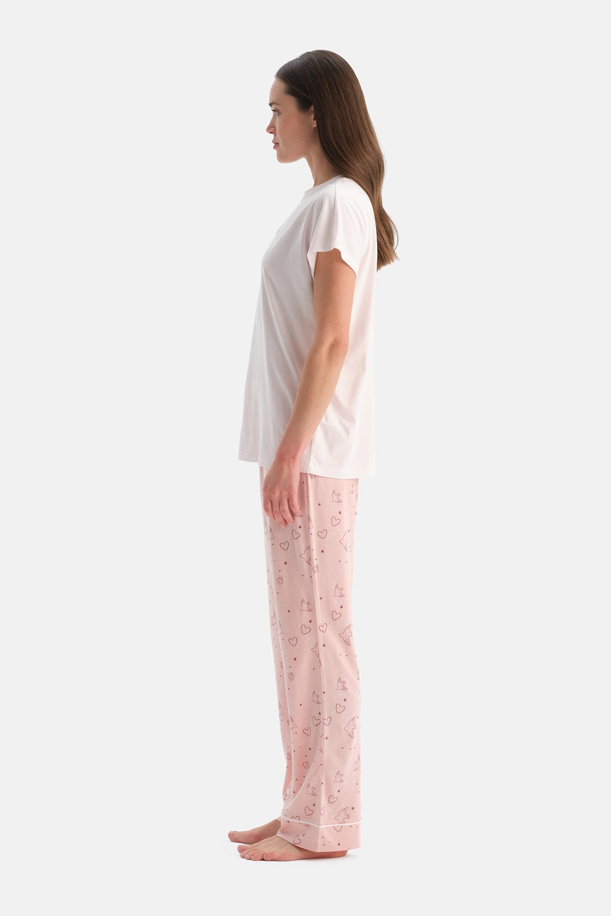 Açık Pembe Nakış Detaylı Tişört Pantolon Pijama Takımı