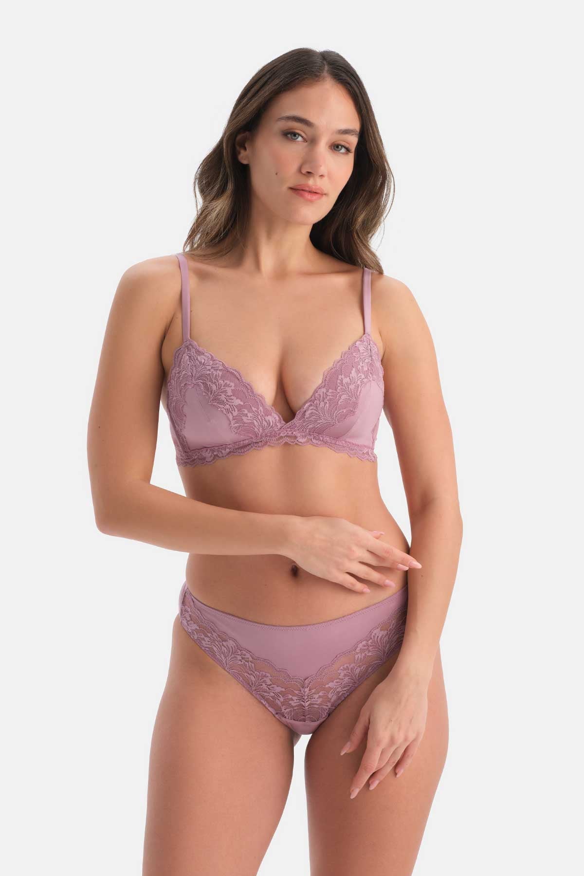 Gül Kurusu Dantelli Brazilian Külot
