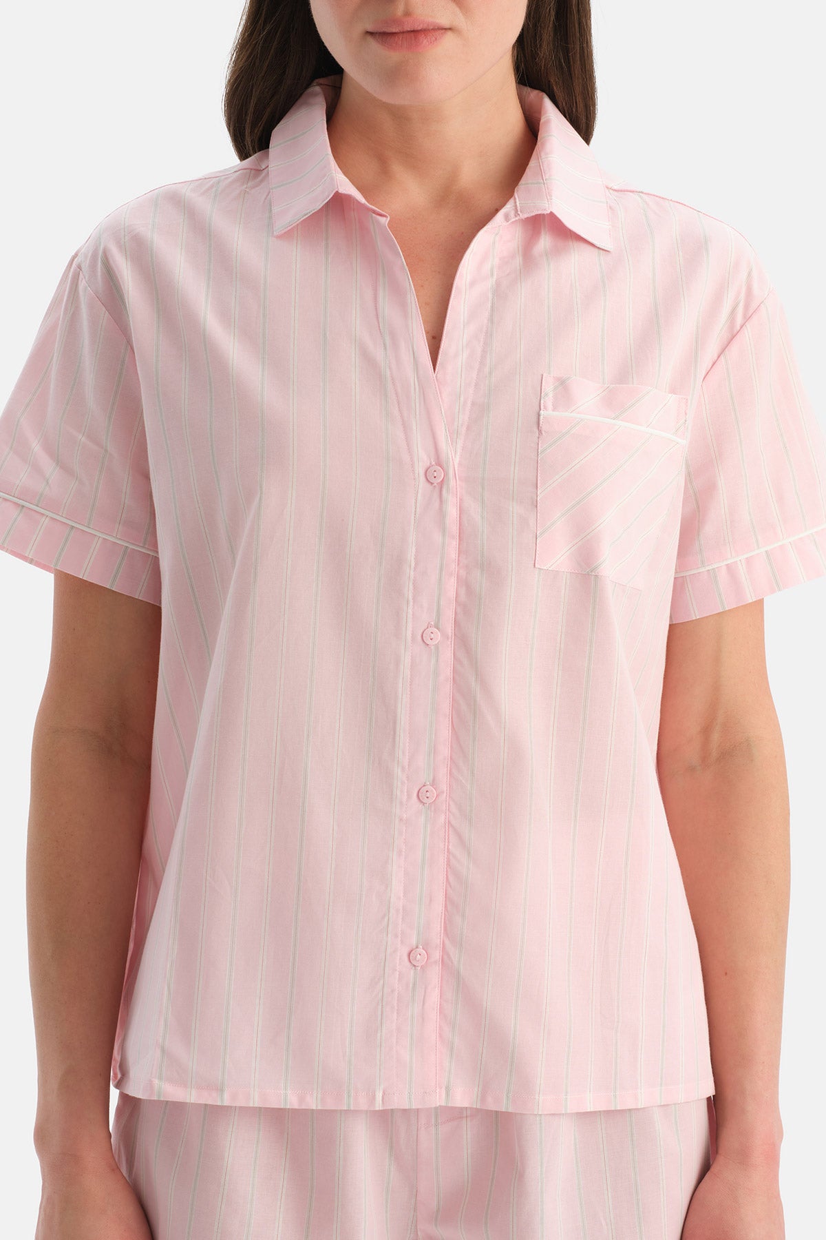 Açık Pembe Çizgili Dokuma Gömlek Şort Takım