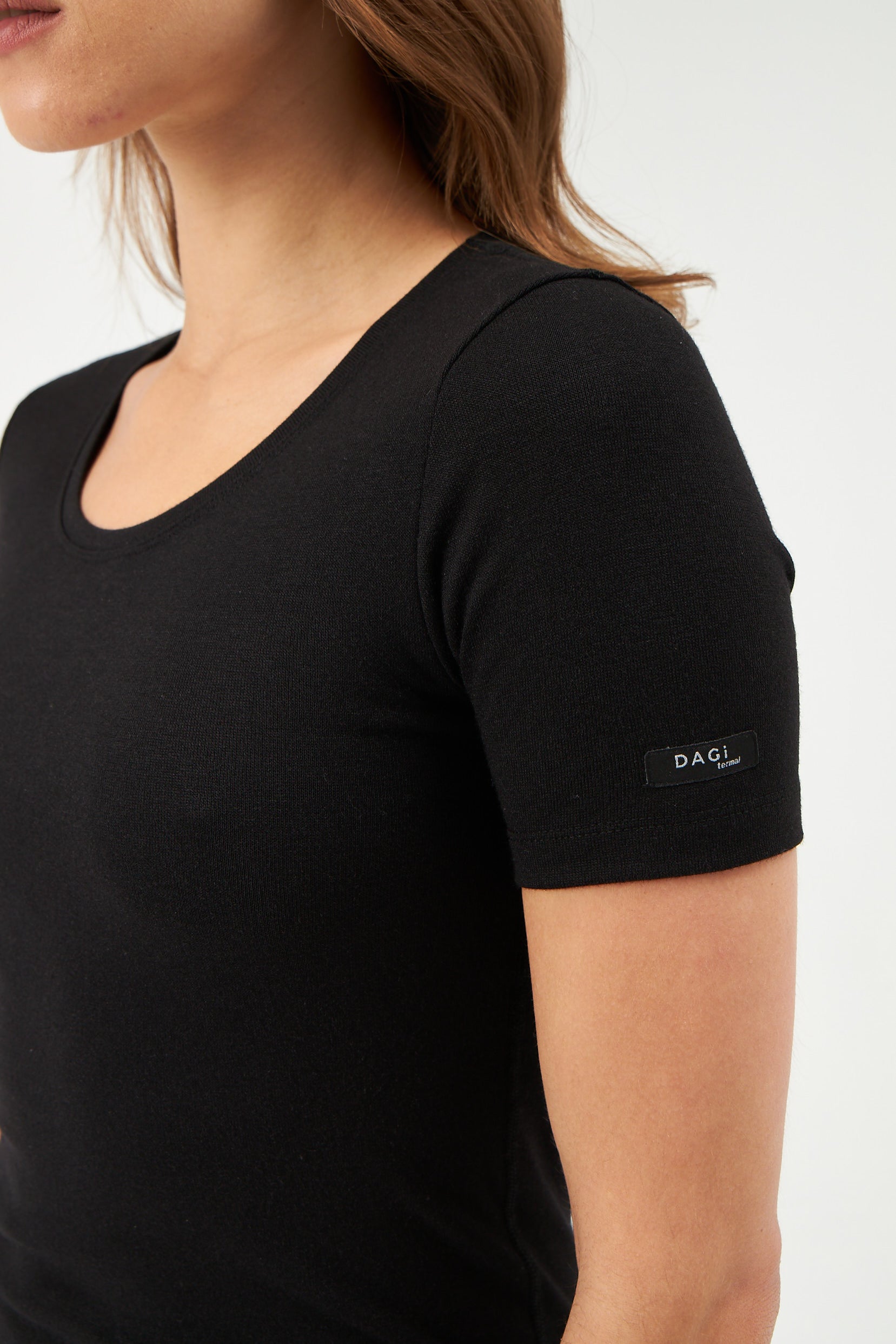 Siyah Kadın Termal Kısa Kol Üst