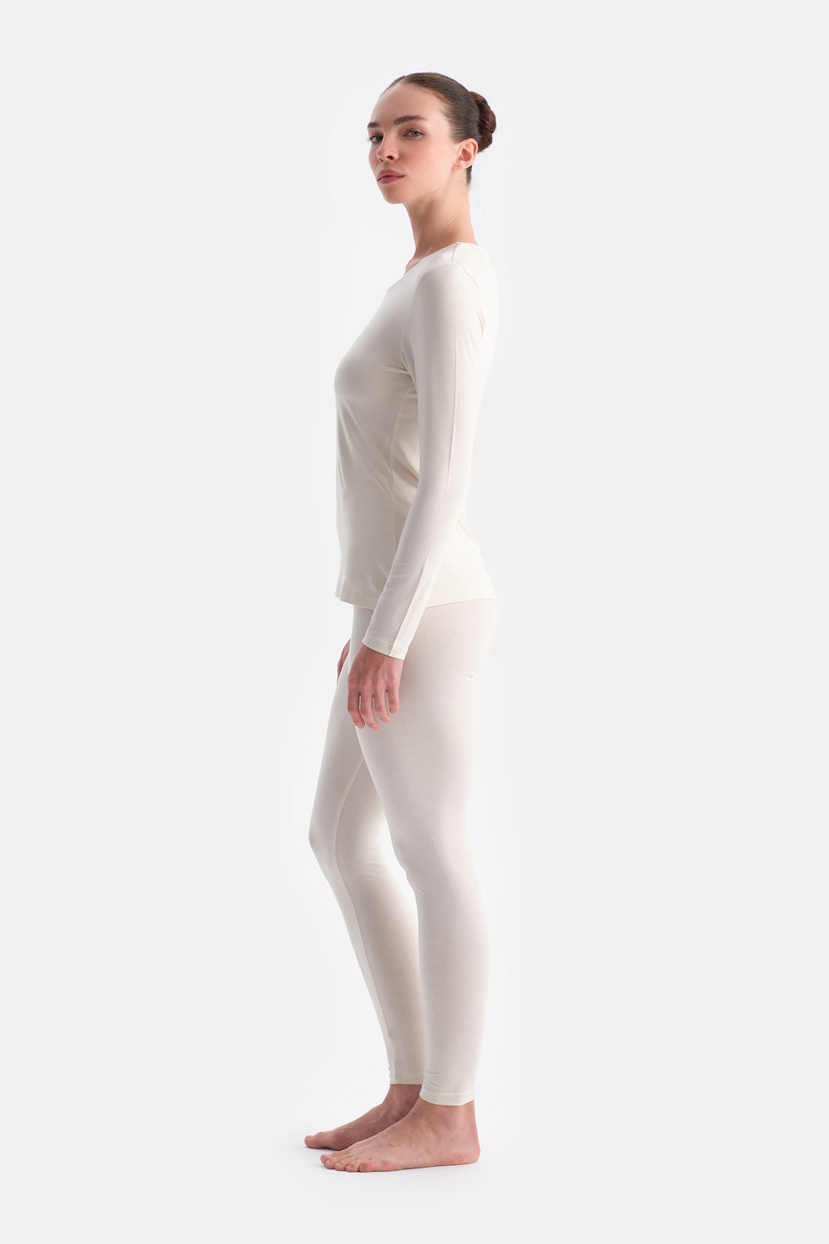 Ekru Kadın Termal Uzun Kollu Üst