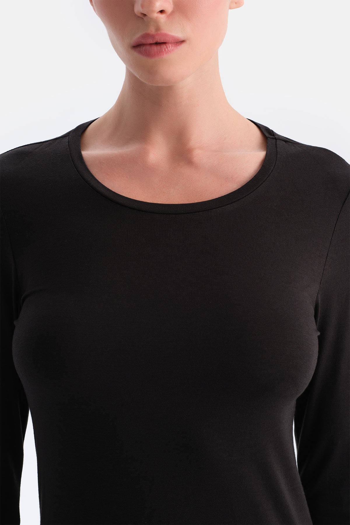 Siyah Kadın Termal Uzun Kollu Üst