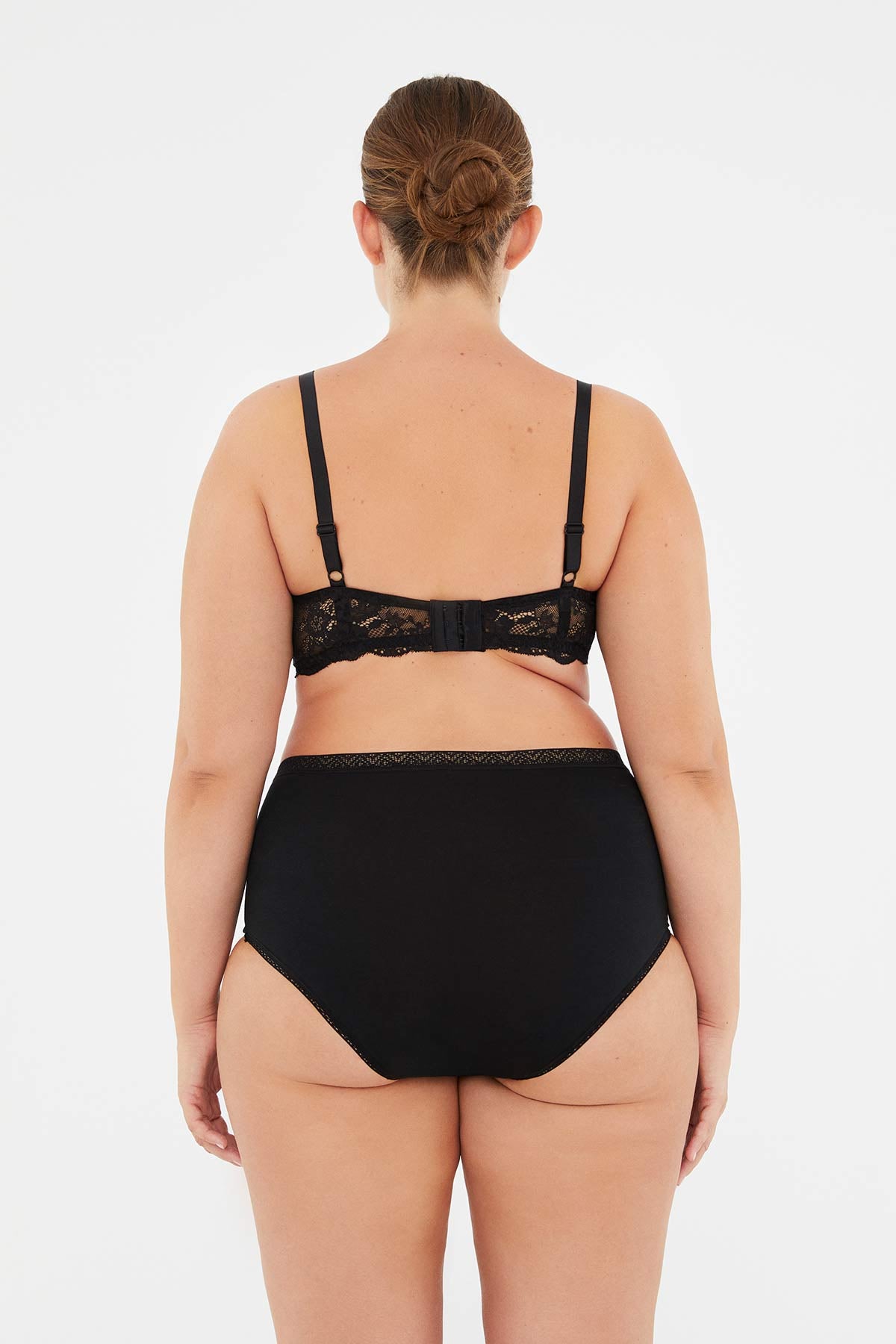 BLACK BRA