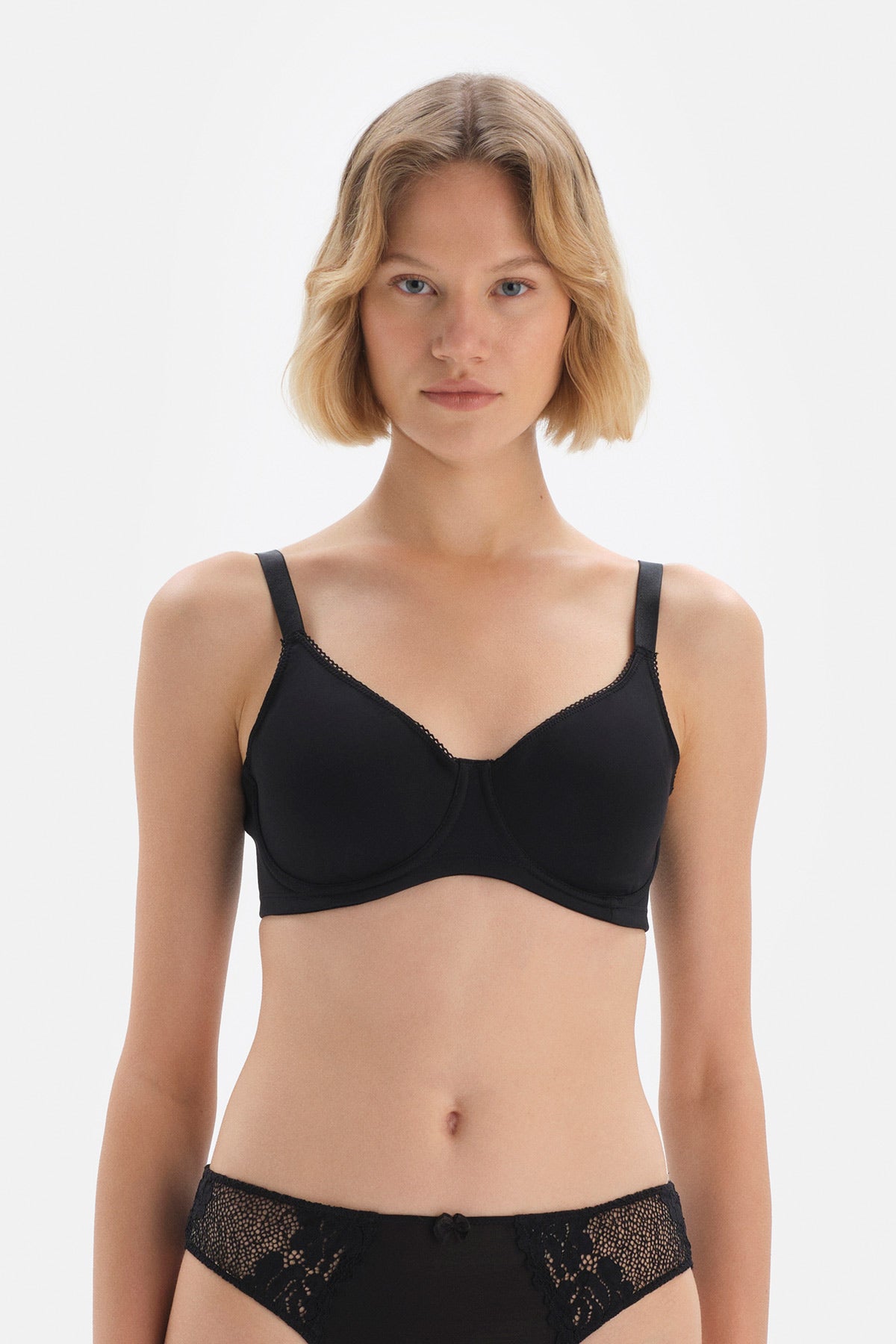 BLACK BRA